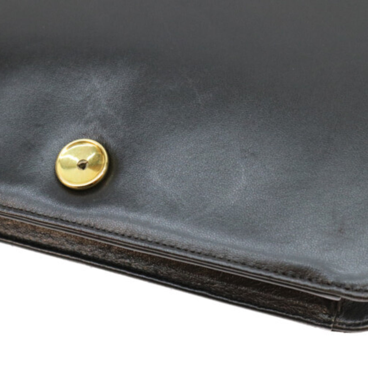 Chanel Black Leather Shoulder Bag (Pre-Owned)