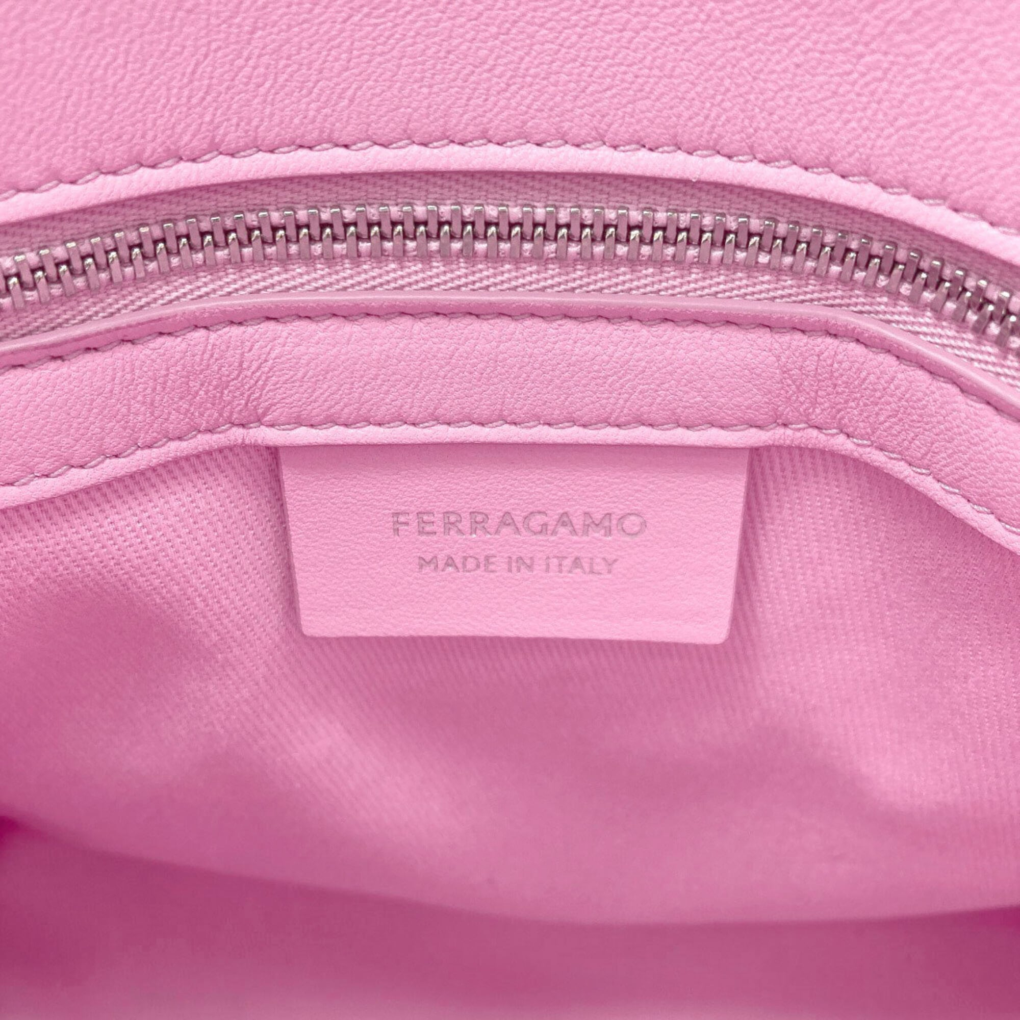 Salvatore Ferragamo Pink Canvas Handbag (Pre-Owned)
