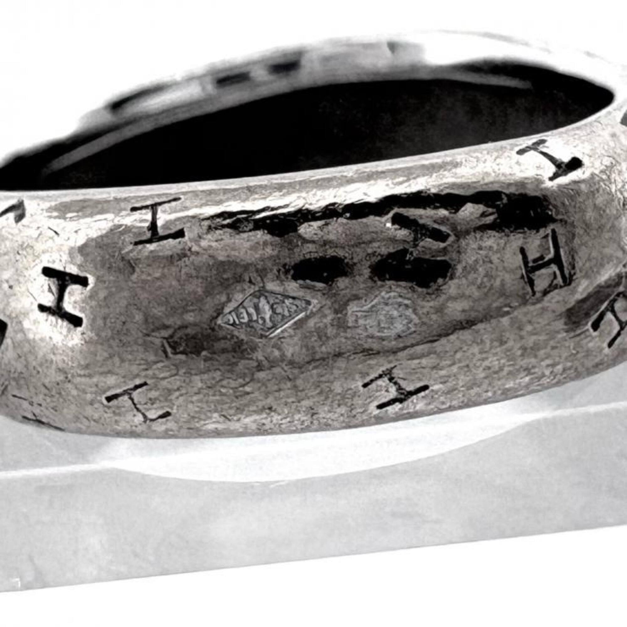 Hermes Silver White Gold (18K) Band Ring (Pre-Owned)