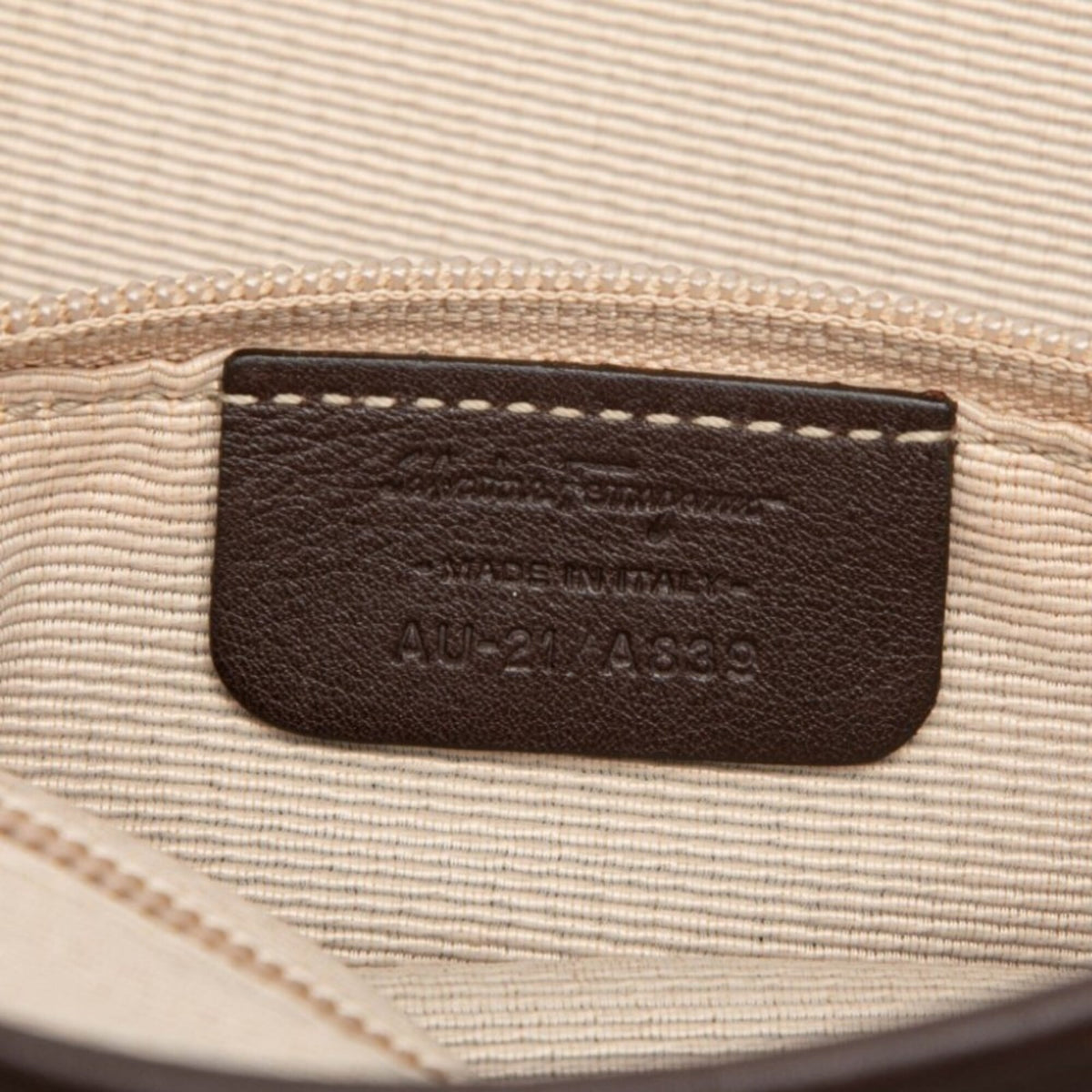 Salvatore Ferragamo Beige Canvas Leather Handbag (Pre-Owned)