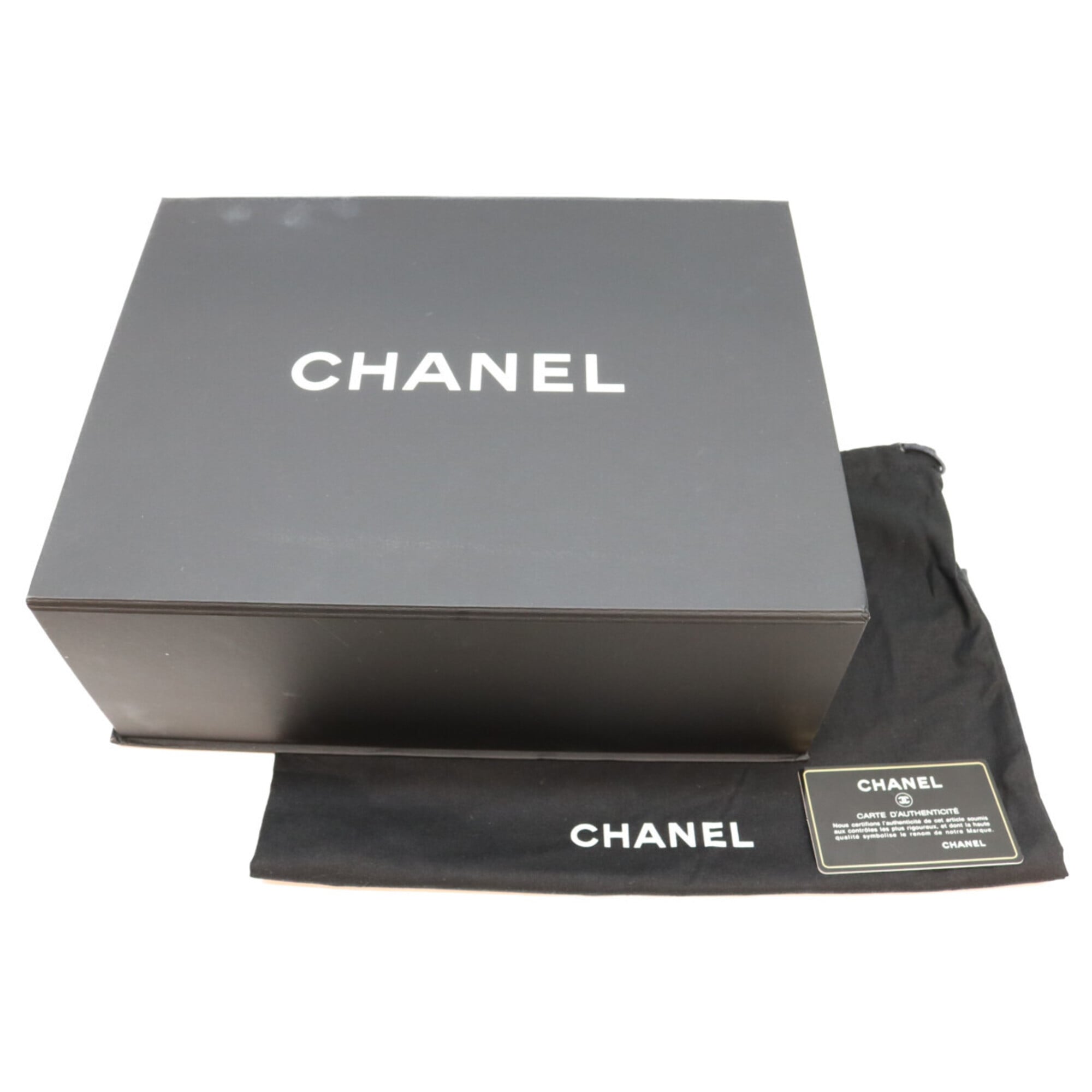 Chanel Black Grained Calfskin Shoulder Bag (Pre-Owned)
