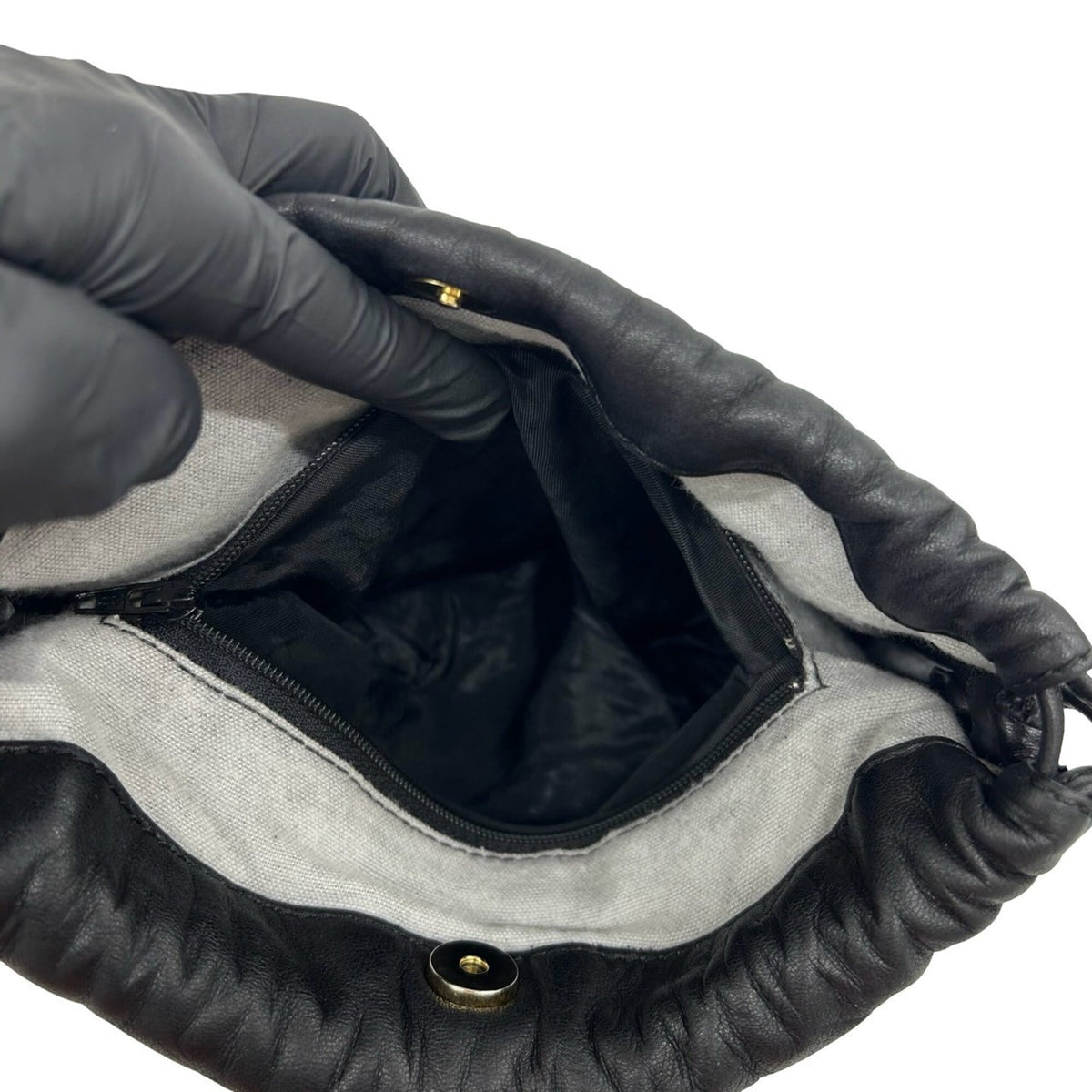 Loewe Black Leather Pochette Shoulder Bag (Pre-Owned)