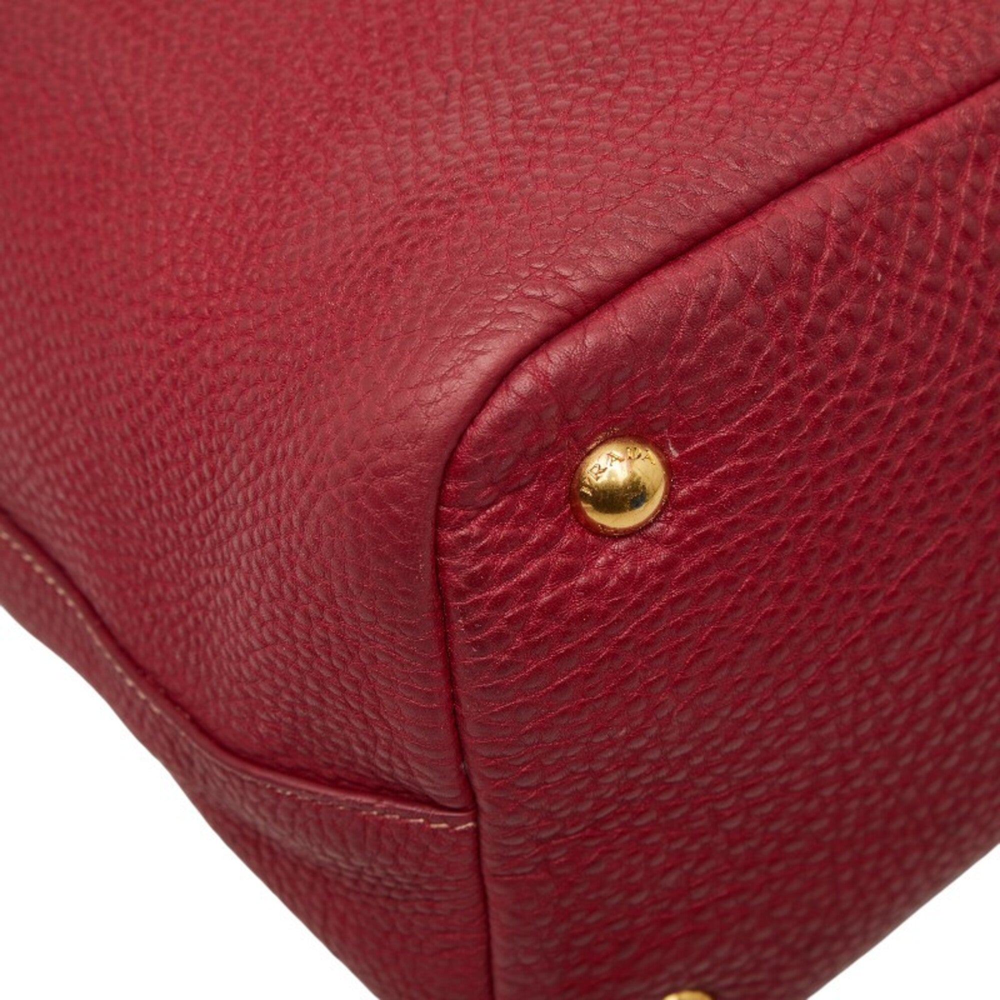 Prada Red Color Leather Shoulder Bag Tote Bag (Pre-Owned)