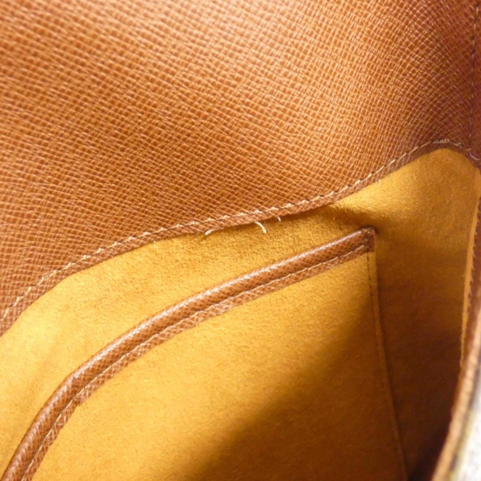 Louis Vuitton Marron Coated Canvas Shoulder Bag (Pre-Owned)