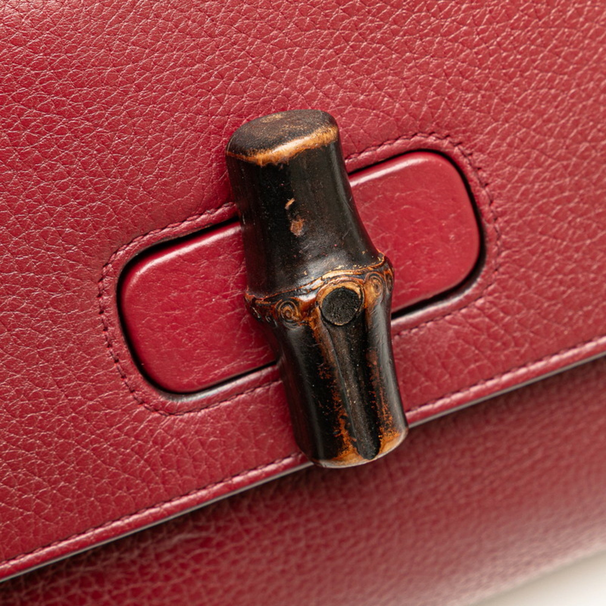 Gucci Red Color Wine Leather Shoulder Bag (Pre-Owned)