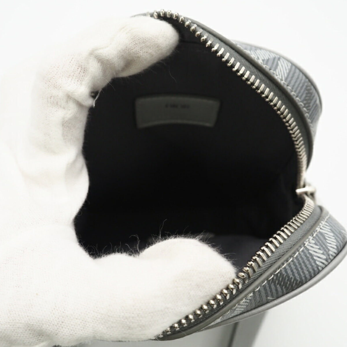 Christian Dior Gray White Leather Shoulder Bag (Pre-Owned)