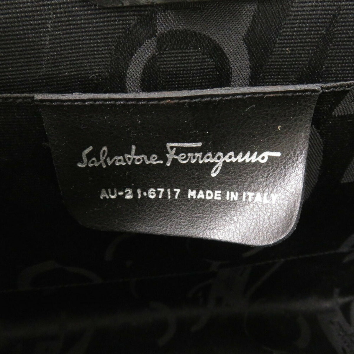 Salvatore Ferragamo Silver Aluminum Shoulder Bag (Pre-Owned)