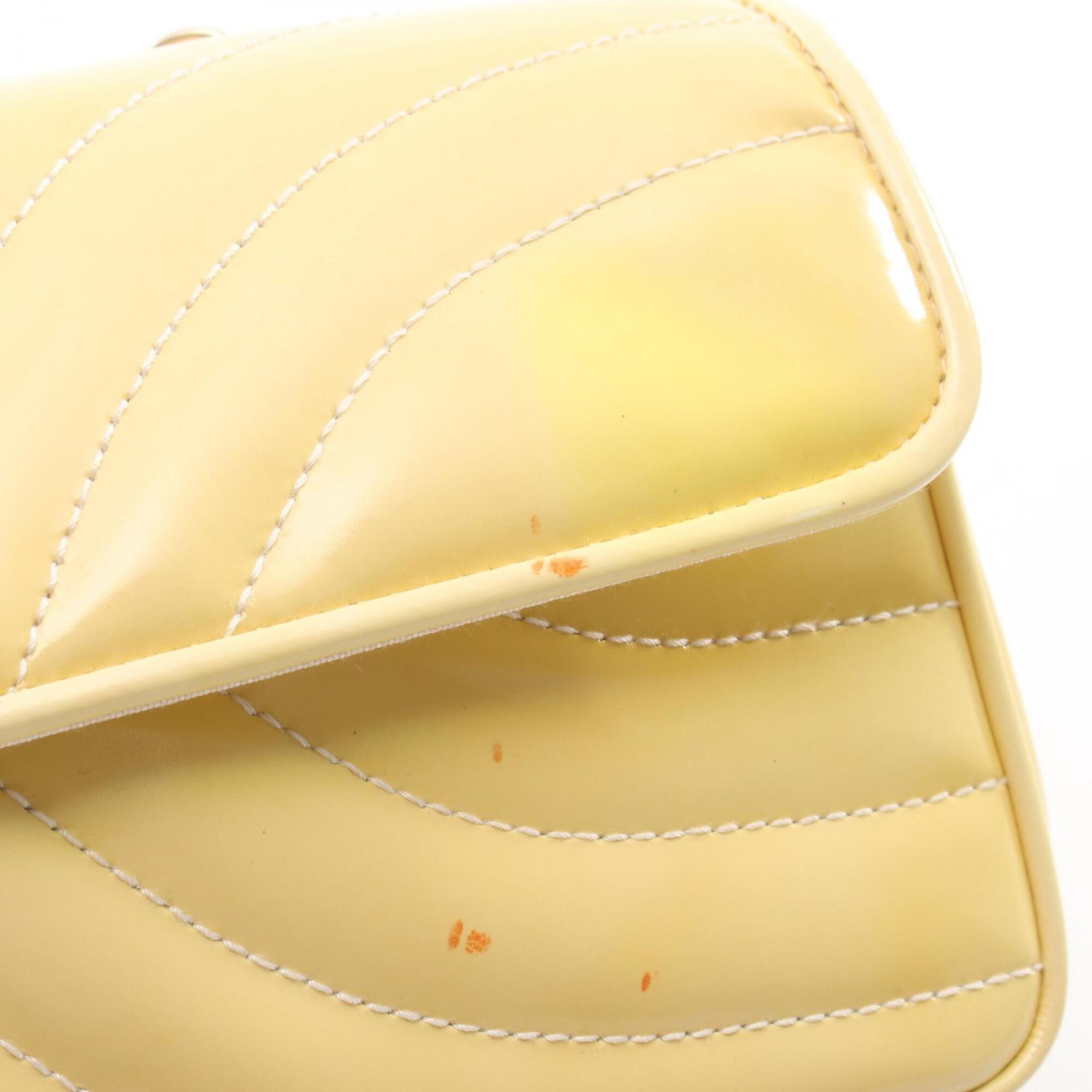 Chanel Yellow Patent Leather Handbag Shoulder Bag (Pre-Owned)