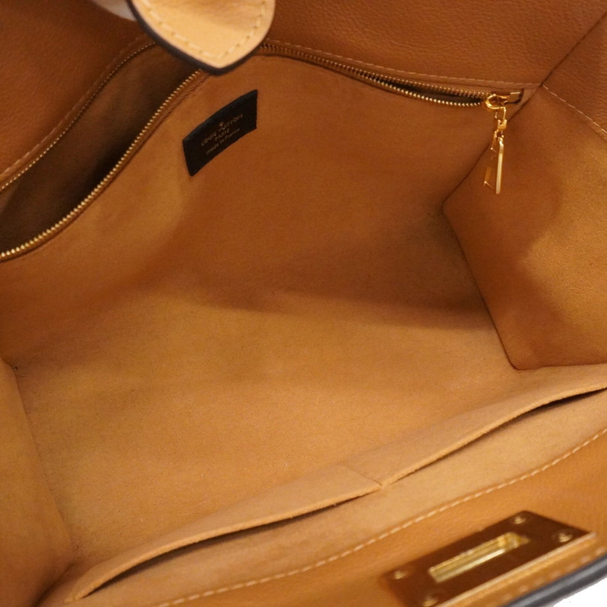 Louis Vuitton Noir Tote Bag (Pre-Owned)
