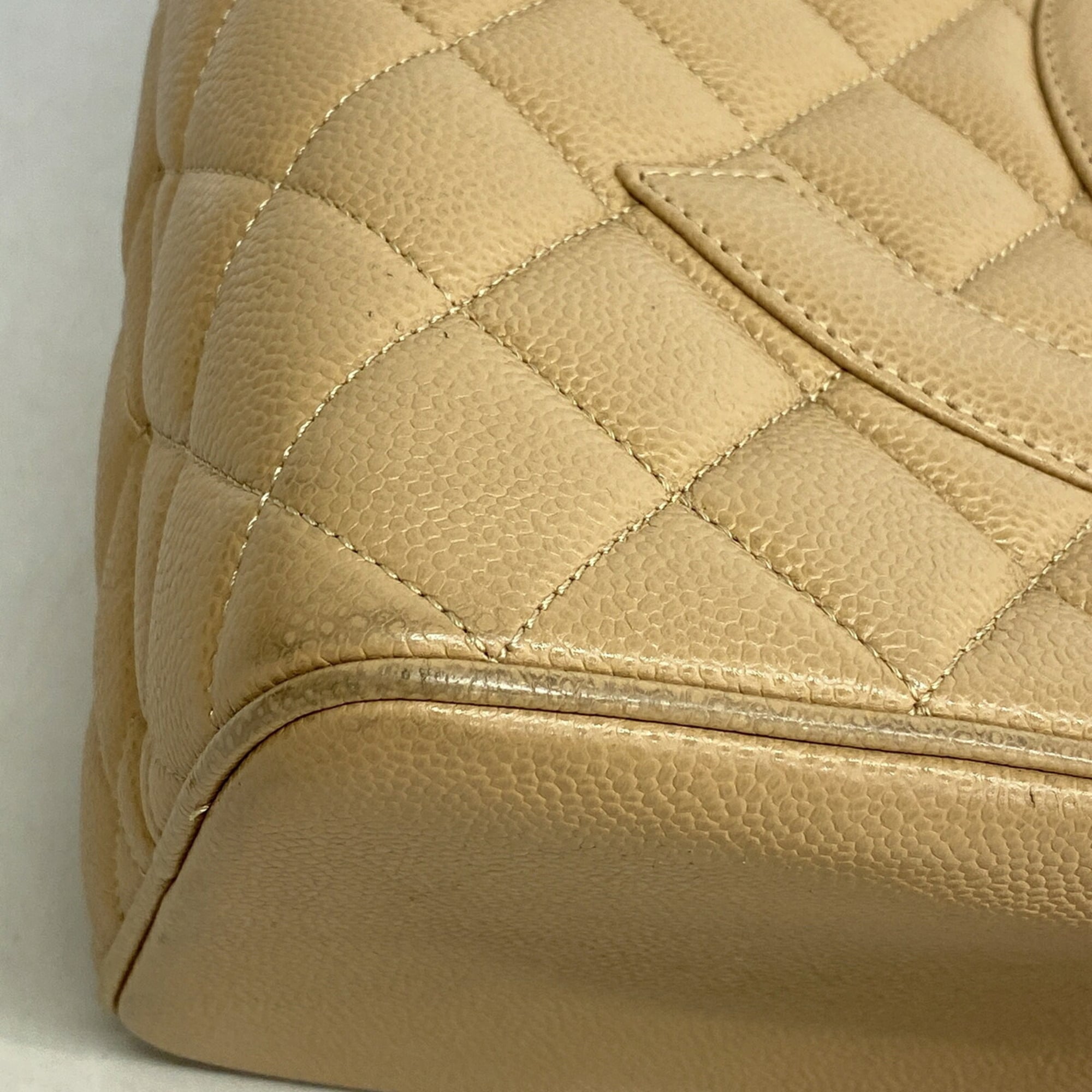 Chanel Beige Grained Calfskin Tote Bag (Pre-Owned)
