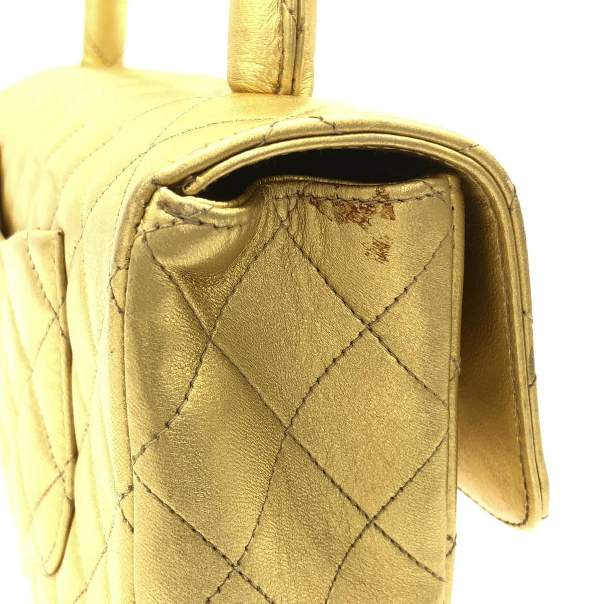 Chanel Gold Leather Handbag (Pre-Owned)