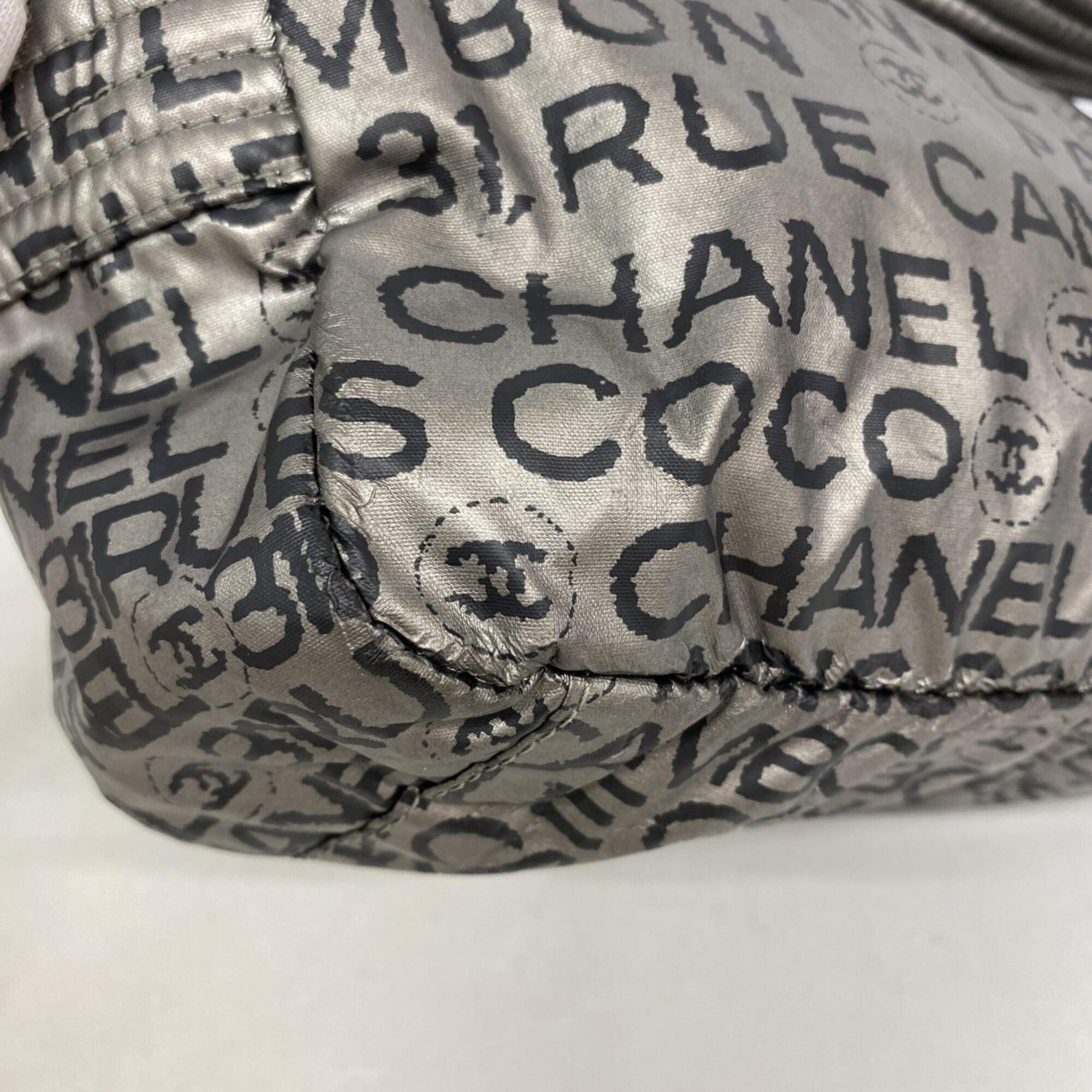 Chanel Gray Nylon Shoulder Bag (Pre-Owned)