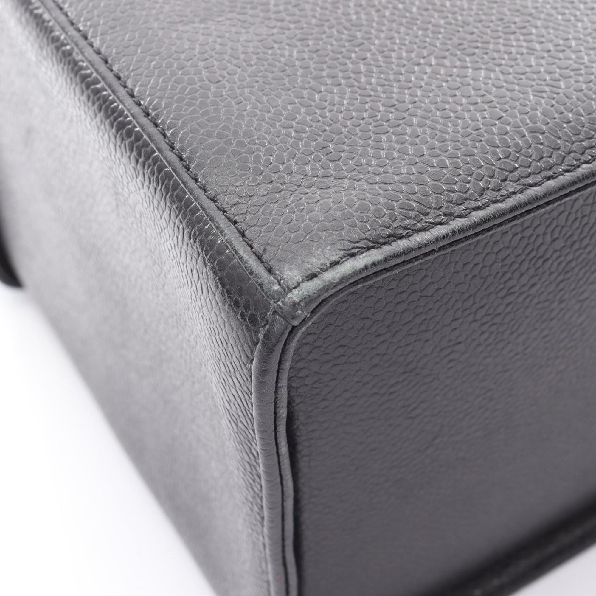 Chanel Black Grained Calfskin Handbag (Pre-Owned)