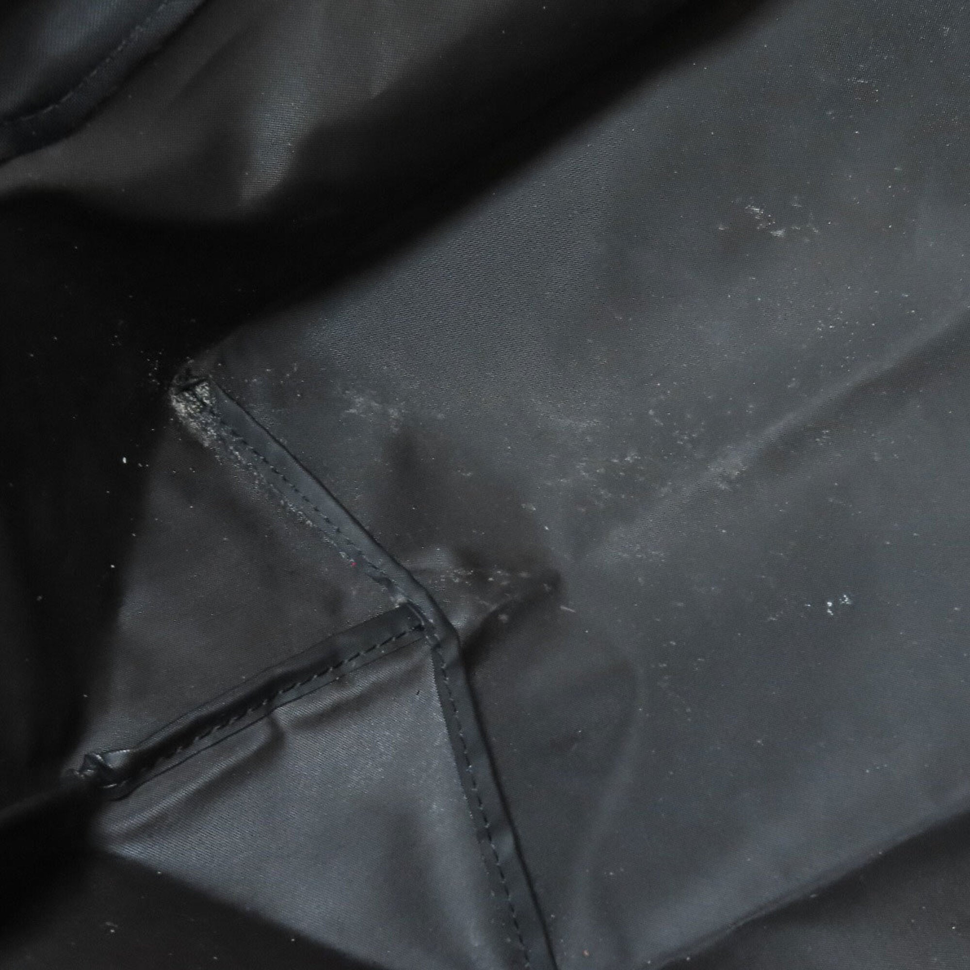 Longchamp Black Nylon Tote Bag (Pre-Owned)