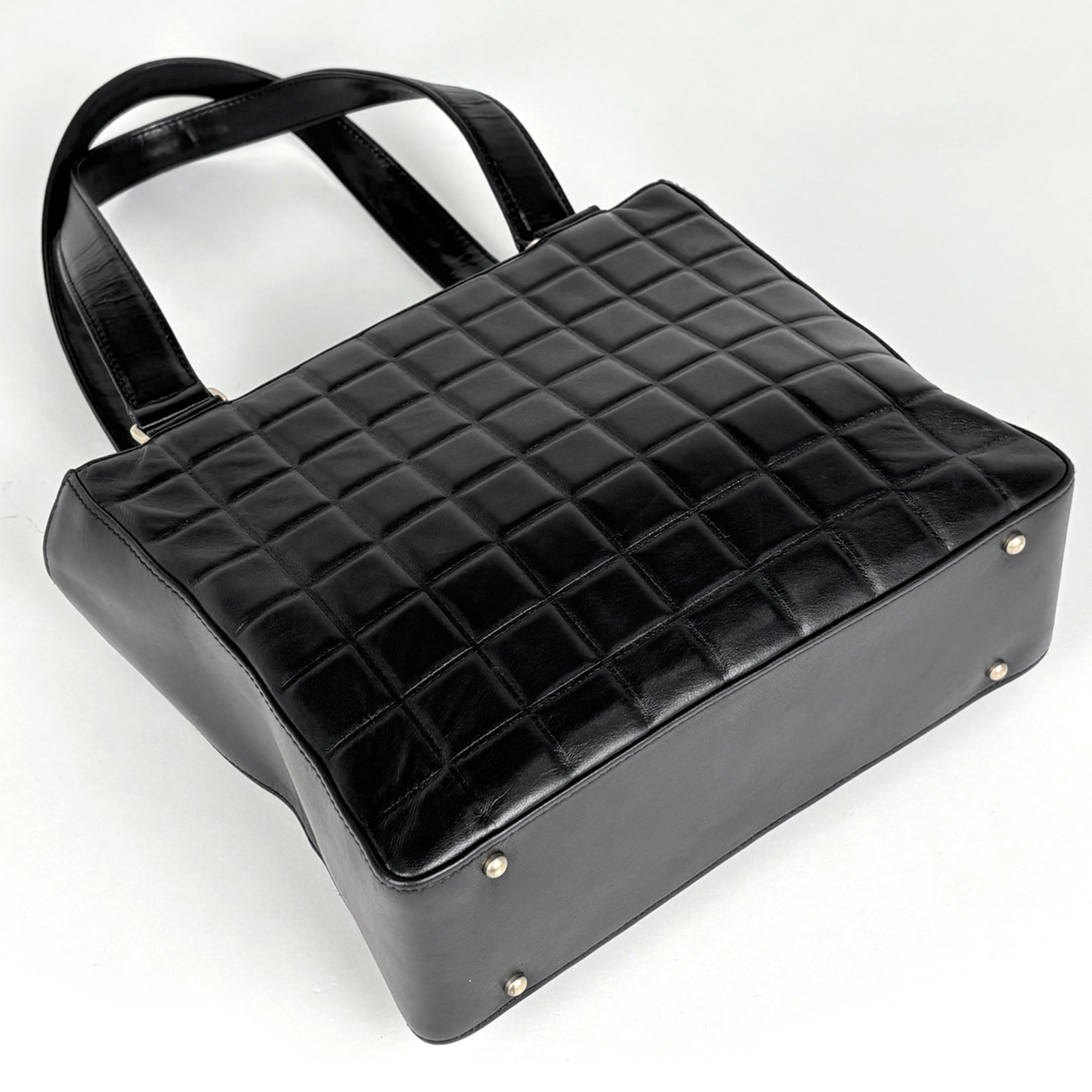 Chanel Chocolate Bar Black Leather Tote Bag (Pre-Owned)