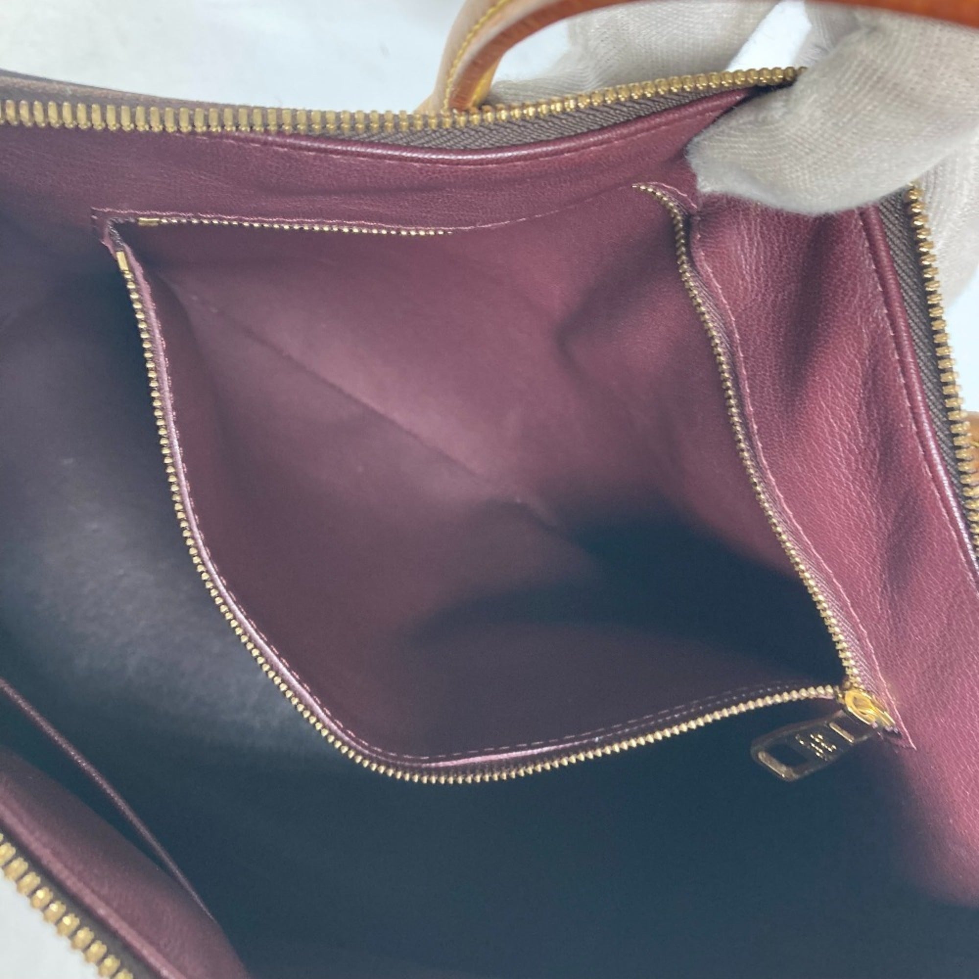 Louis Vuitton Brown Monogram Monogram Handbag (Pre-Owned)