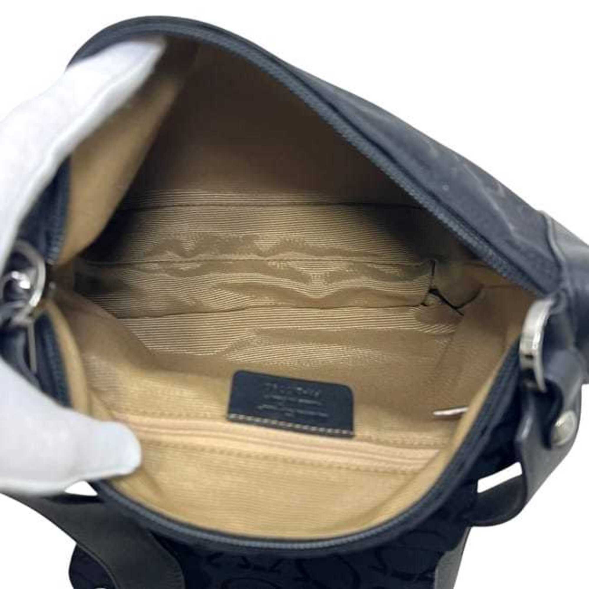Salvatore Ferragamo Gancini Black Canvas Leather Shoulder Bag (Pre-Owned)