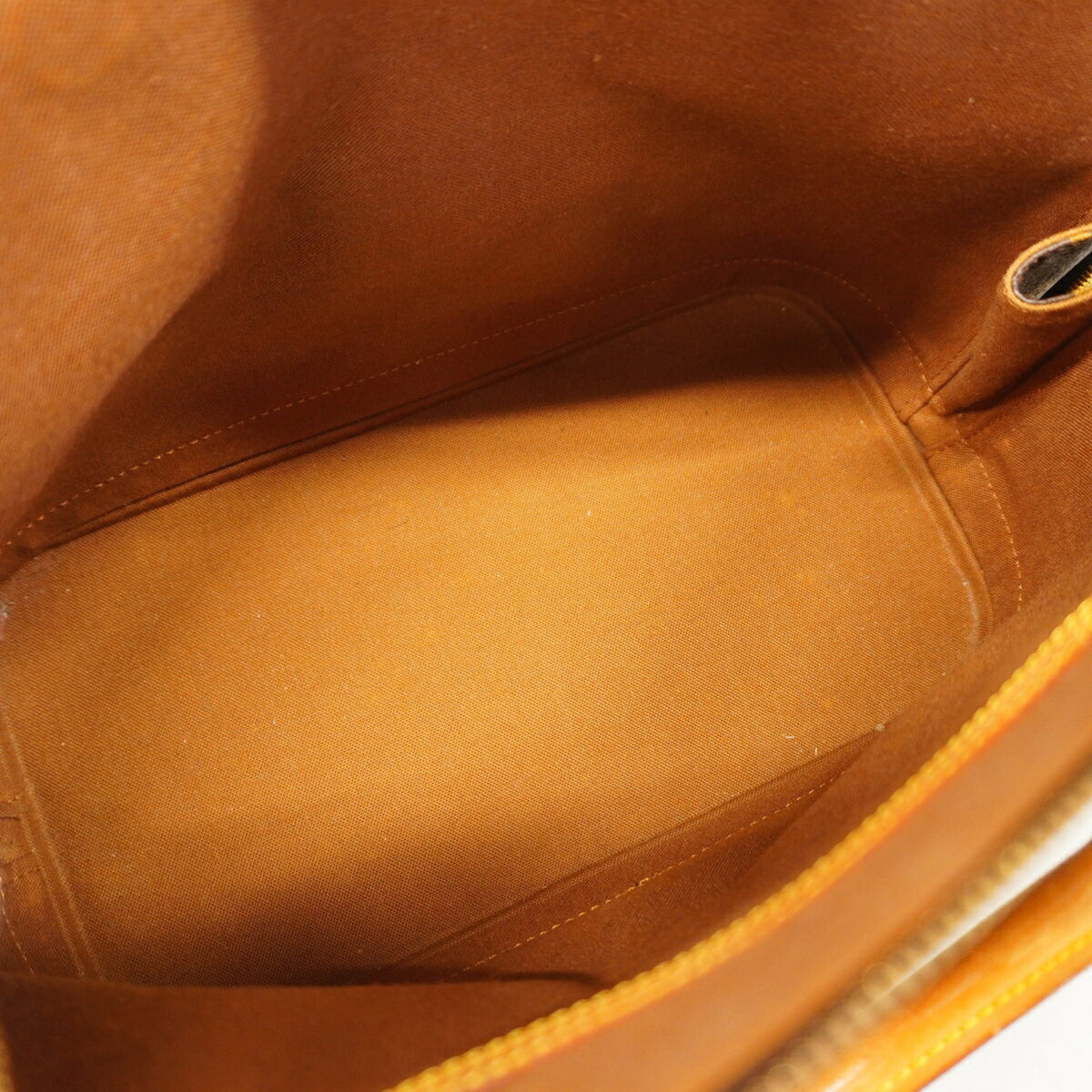 Louis Vuitton Brown Handbag (Pre-Owned)