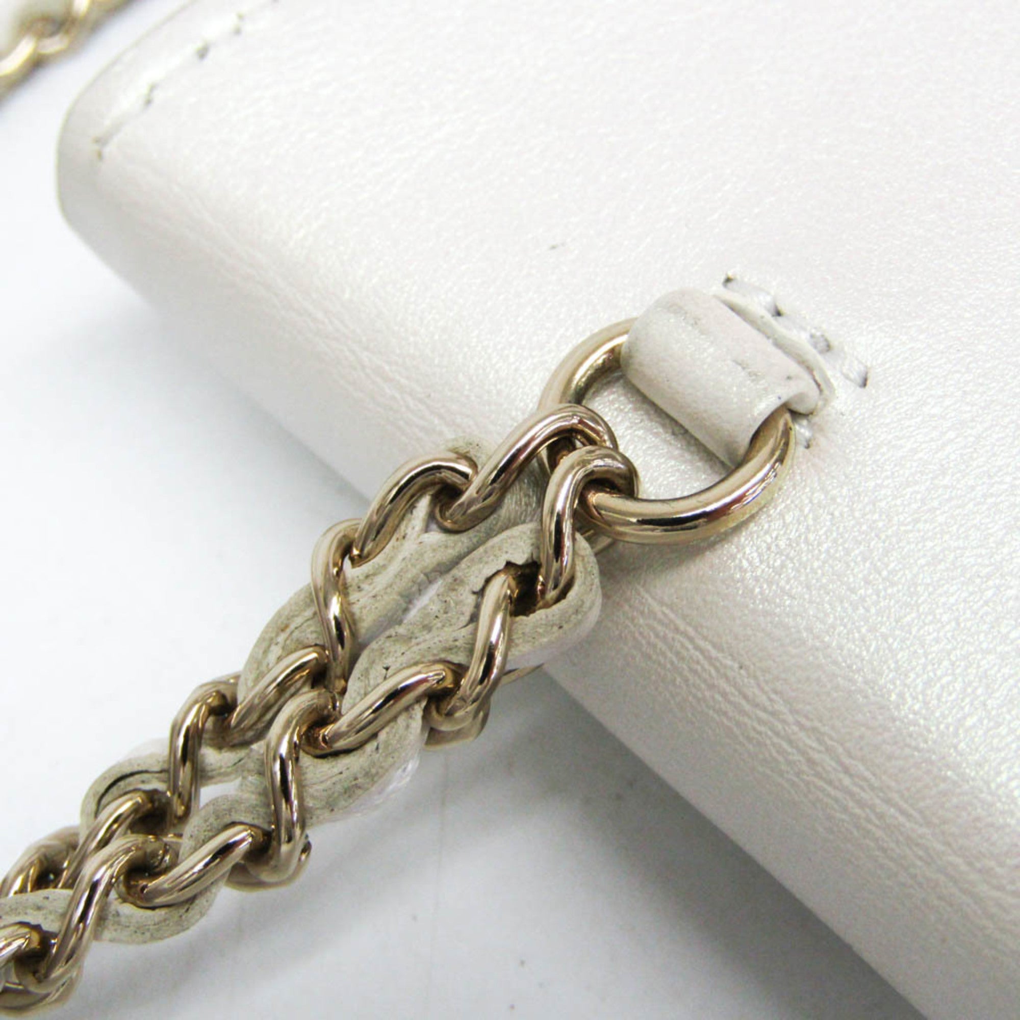 Chanel Chain Around Coin Purse With Chain Quilted Caviar White Leather Shoulder Bag Bag (Pre-Owned)