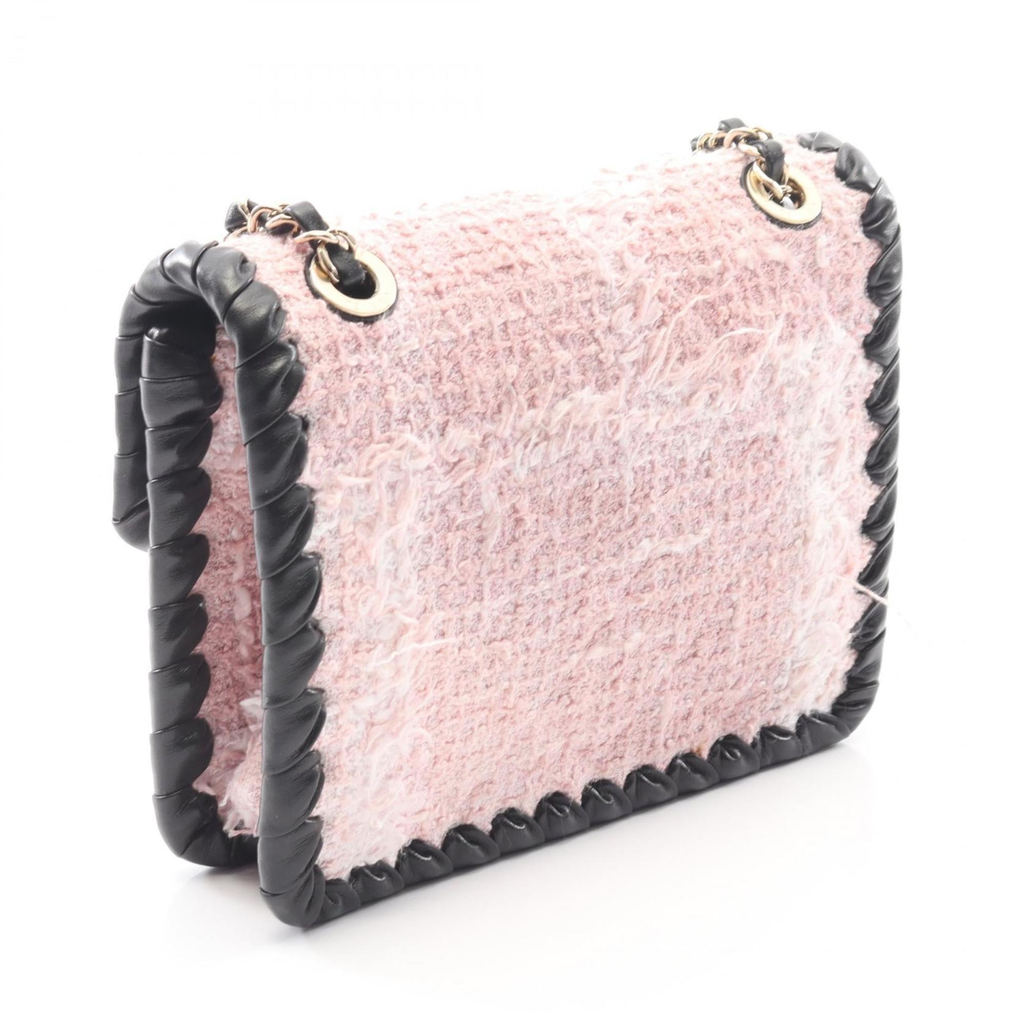 Chanel Black Pink Fabric Leather Shoulder Bag (Pre-Owned)