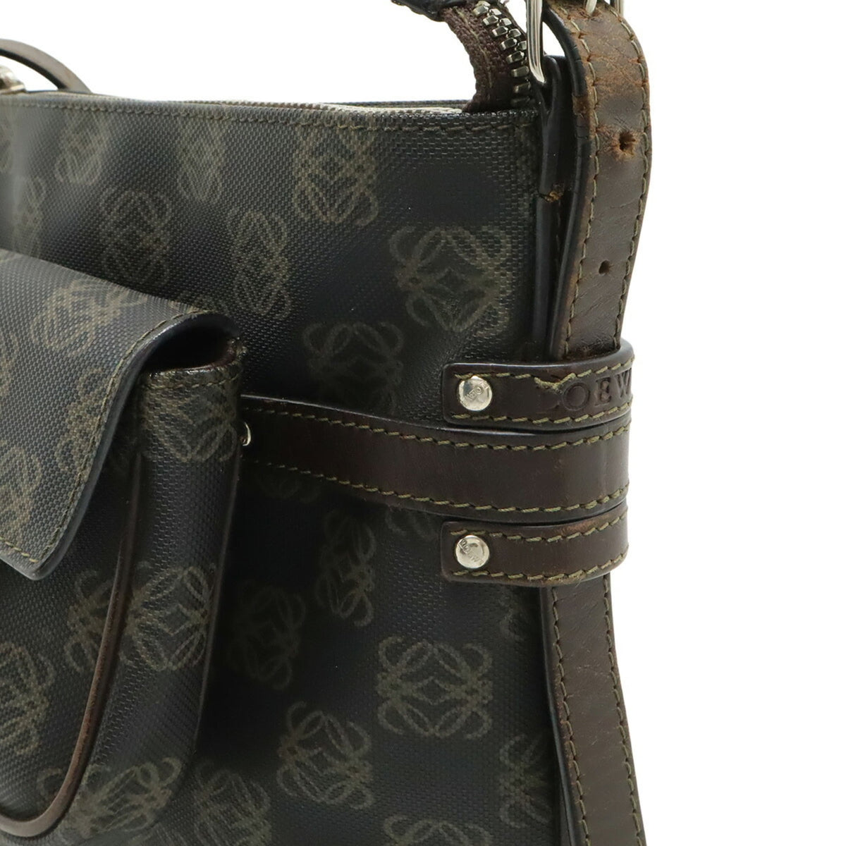 Loewe Black Dark Brown Leather Shoulder Bag (Pre-Owned)