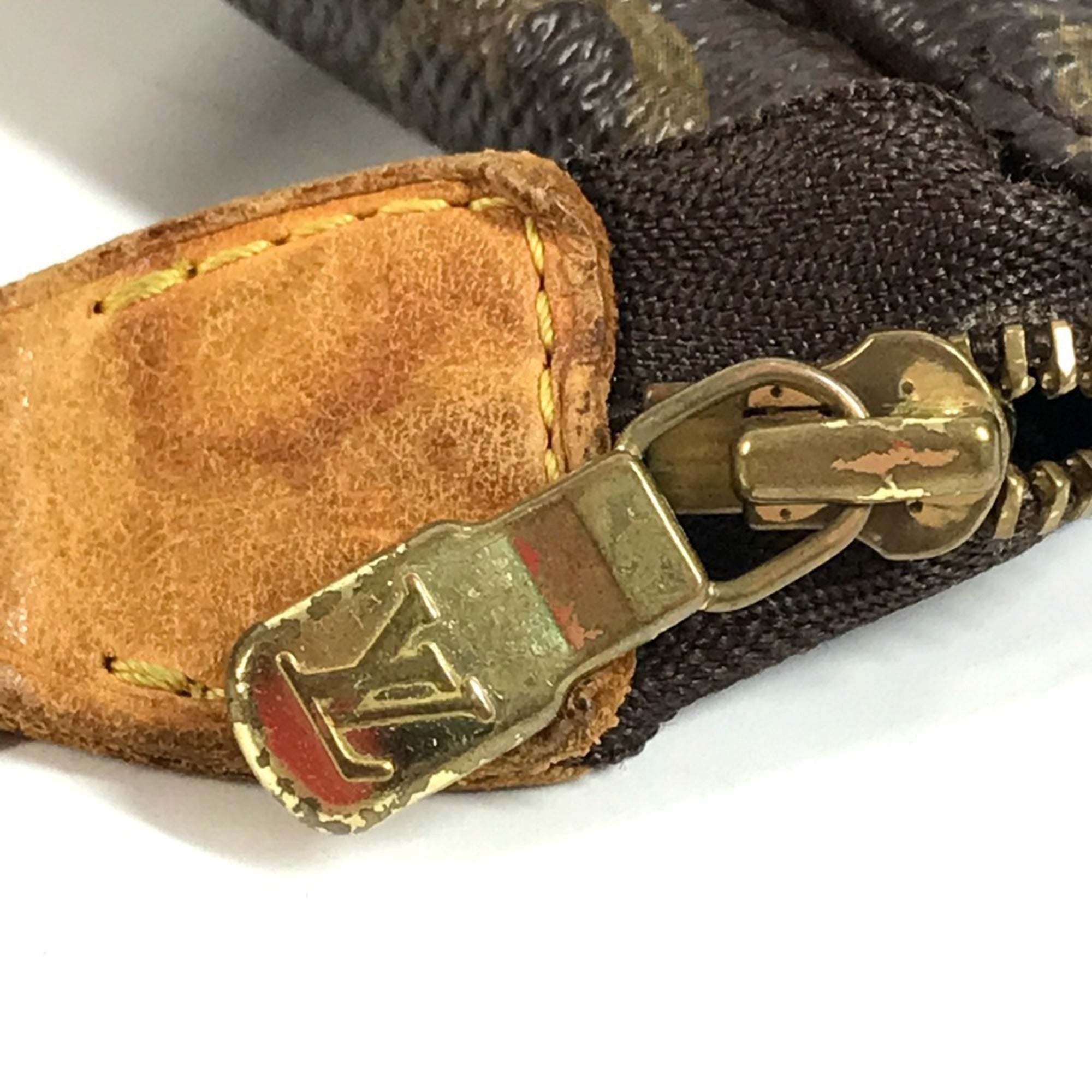 Louis Vuitton Brown Multi-Color Monogram Handbag Pouch Shoulder Bag (Pre-Owned)