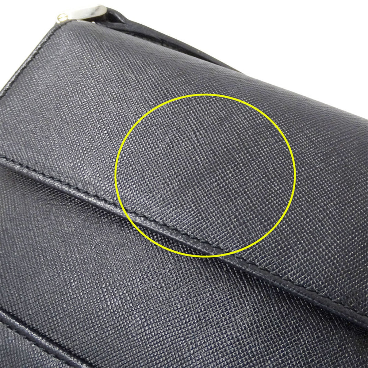 Burberry Black Leather Shoulder Bag (Pre-Owned)
