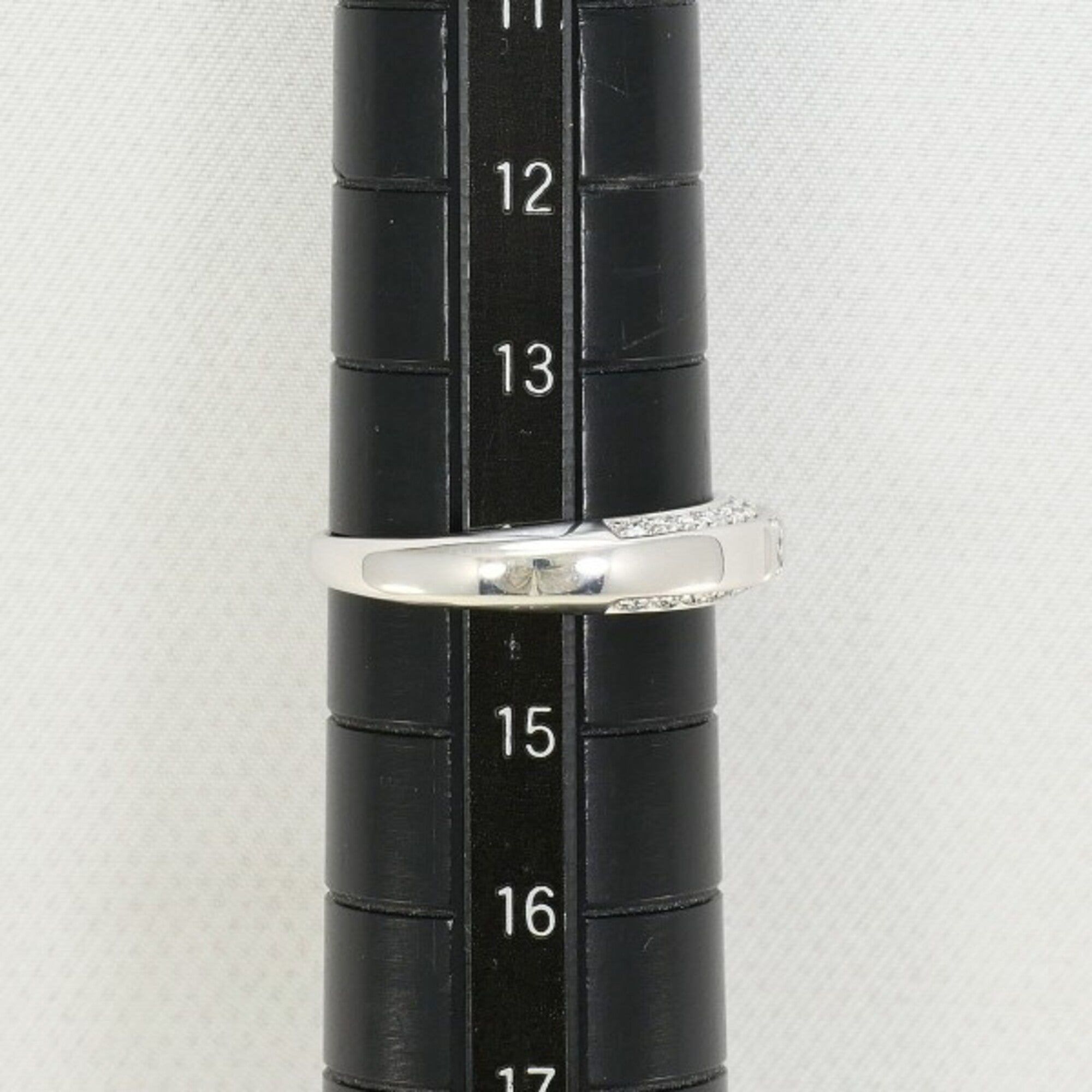 Unbranded White Gold White Gold (18K) Band Ring (Pre-Owned)