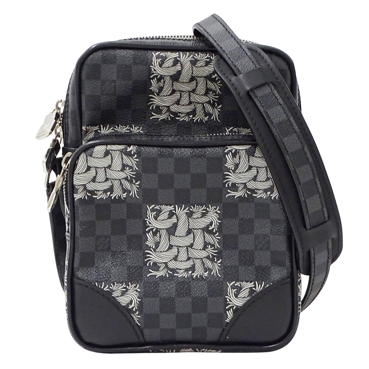 Louis Vuitton Black Damier Graphite Damier Graphite Canvas Handbag Shoulder Bag (Pre-Owned)