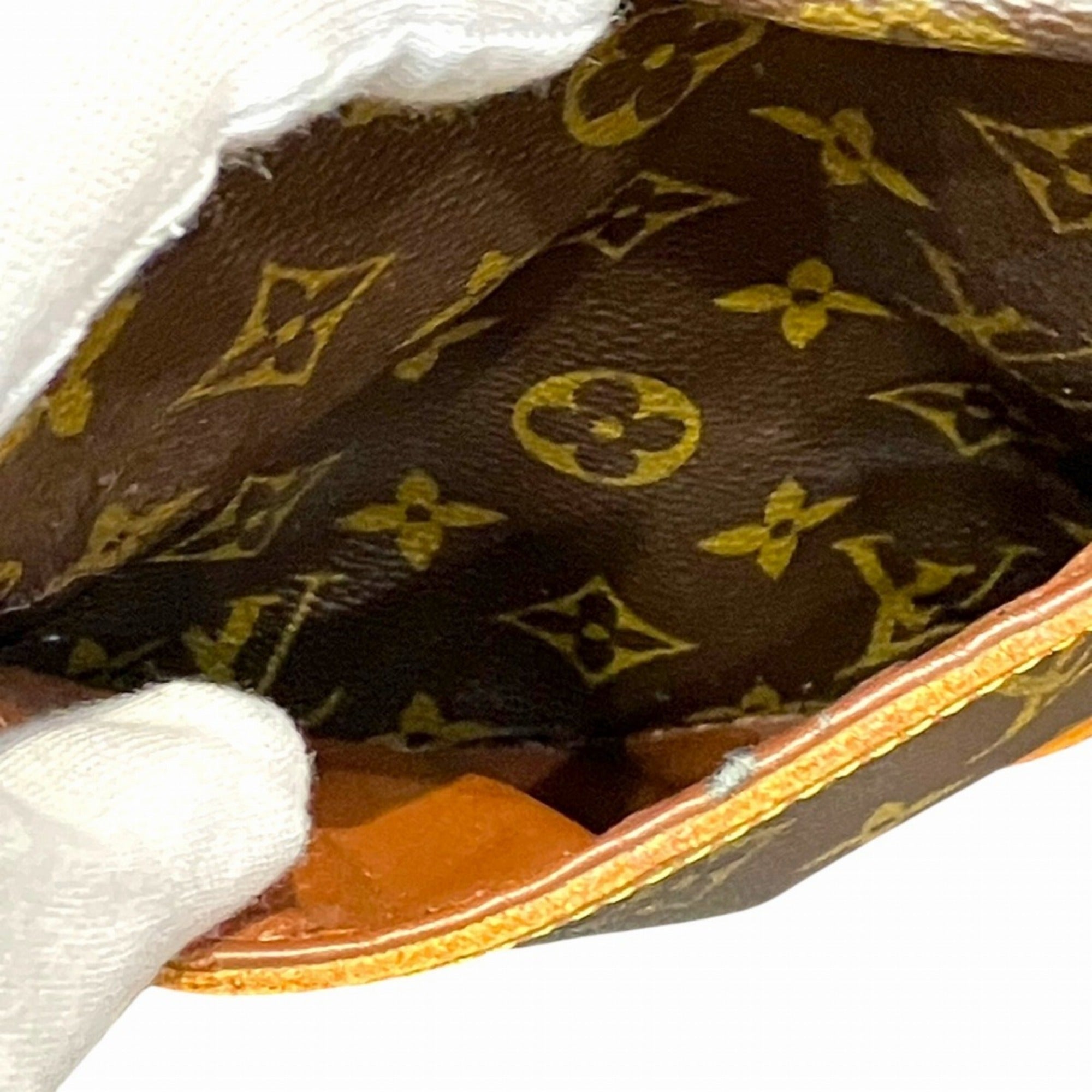 Louis Vuitton Brown Coated Canvas Shoulder Bag (Pre-Owned)