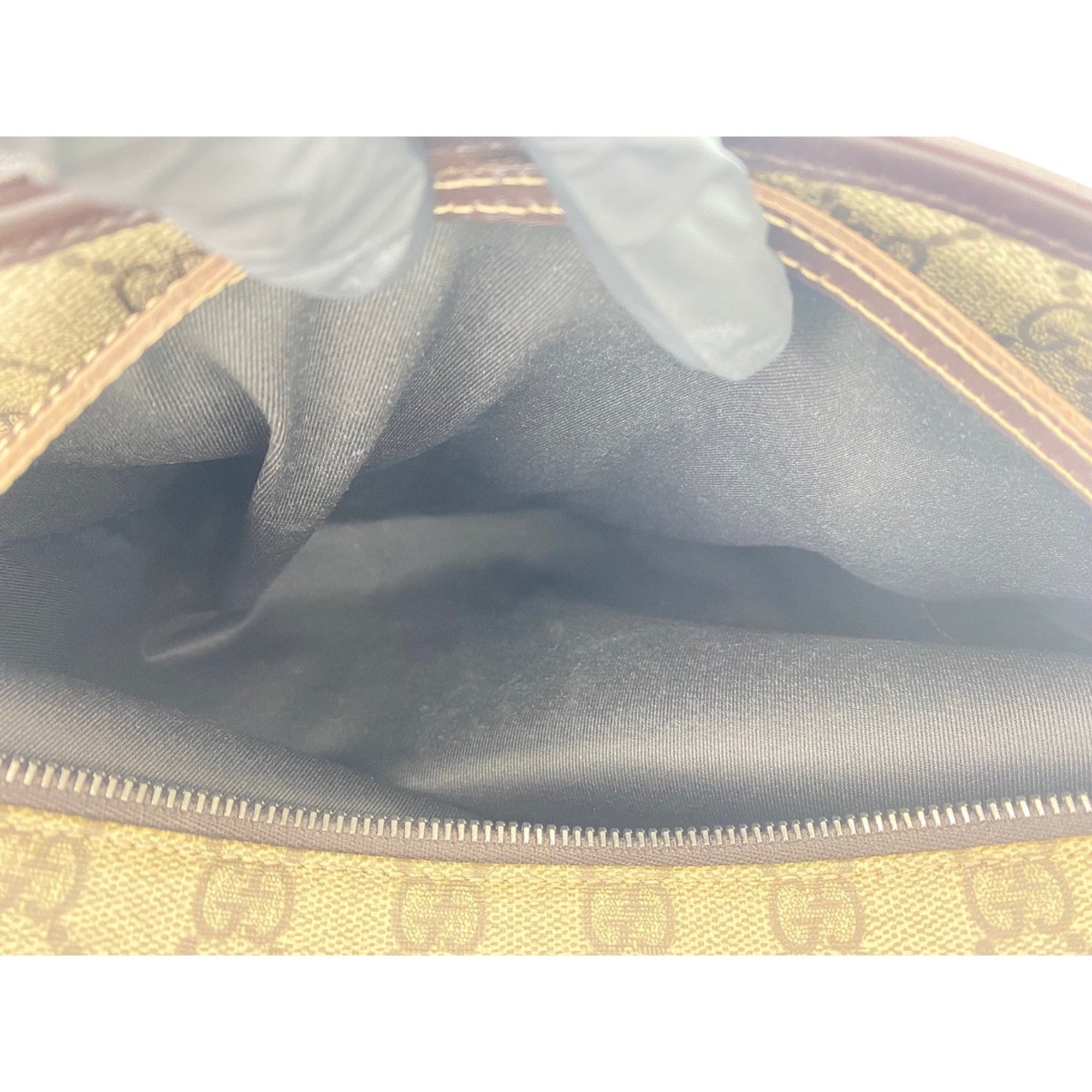 Gucci Brown Gg Supreme Handbag (Pre-Owned)