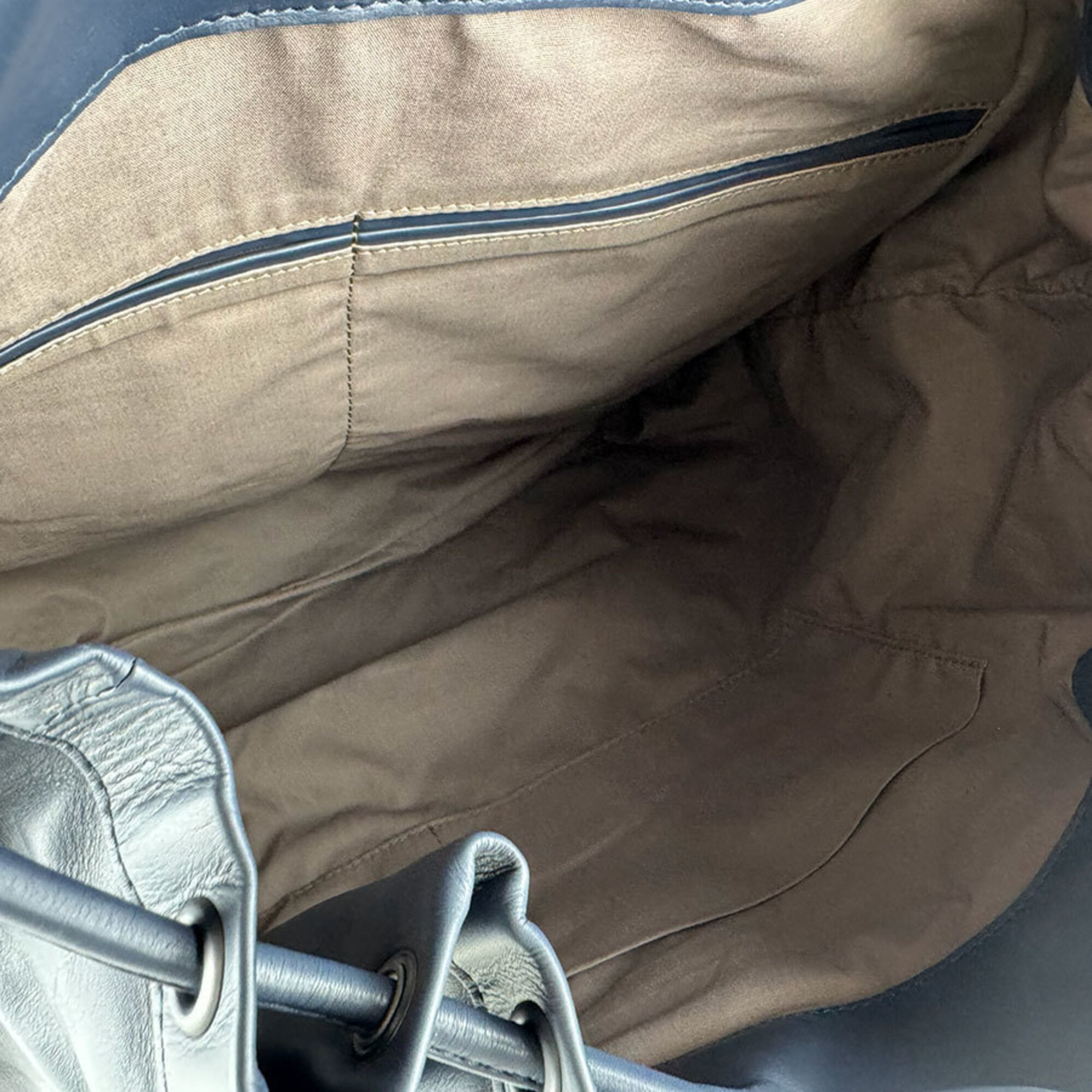 Bottega Veneta Navy Leather Backpack (Pre-Owned)