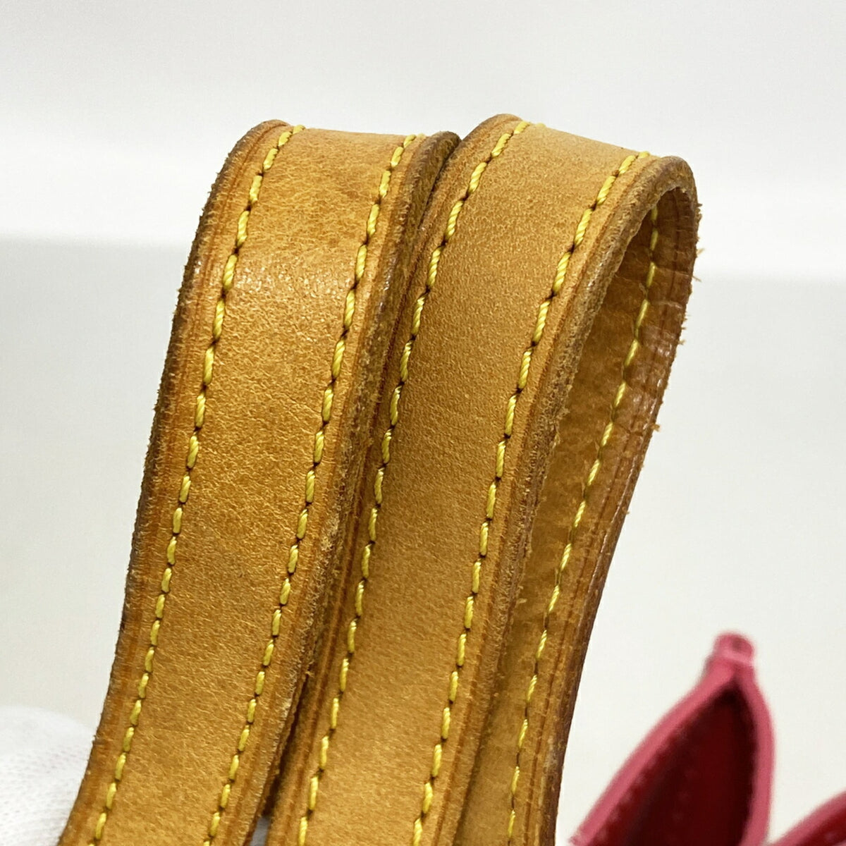 Louis Vuitton Framboise Handbag (Pre-Owned)