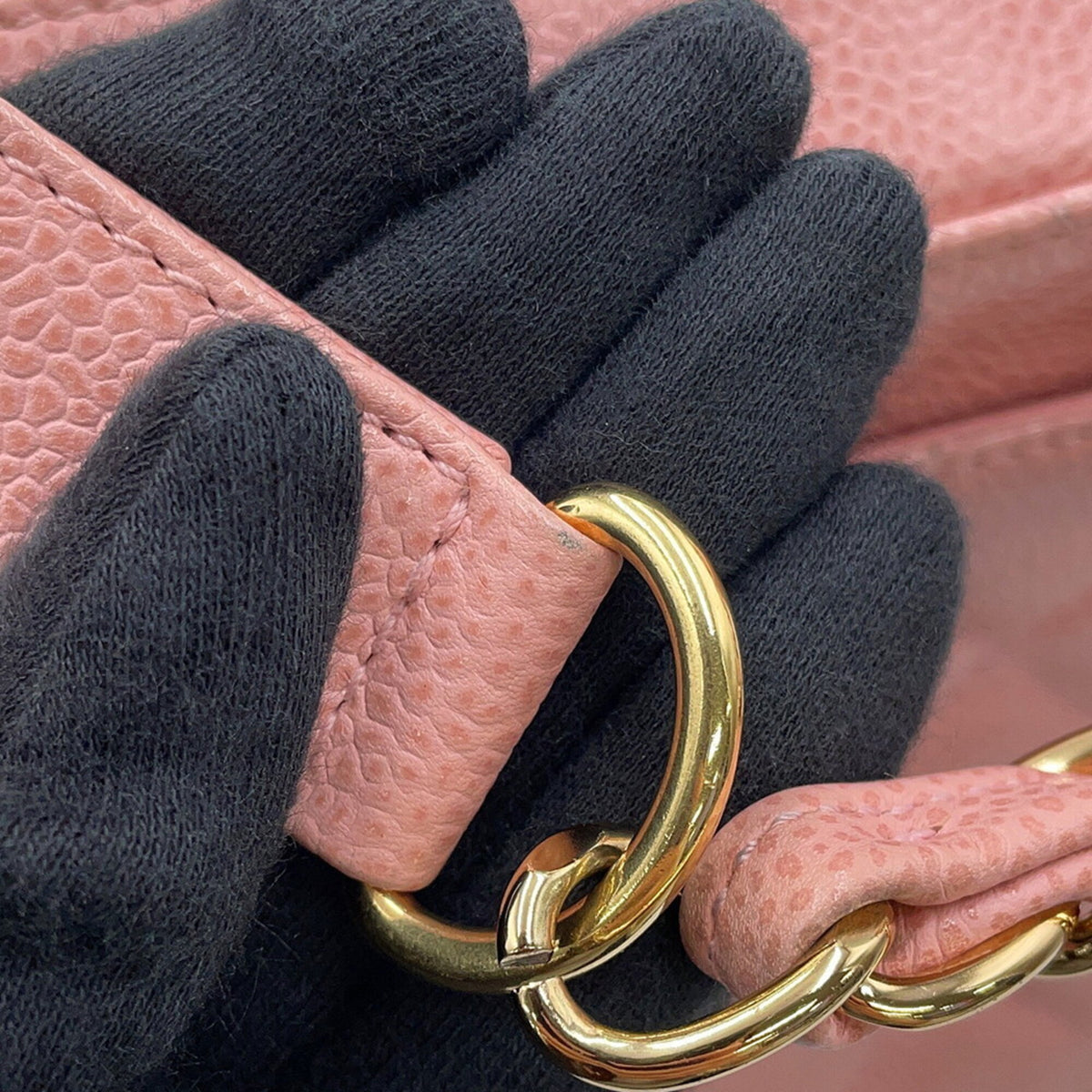Chanel Pink Grained Calfskin Handbag Shoulder Bag (Pre-Owned)