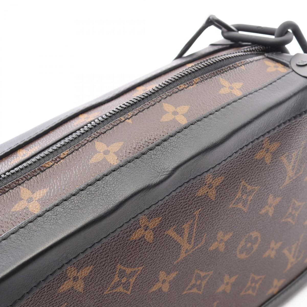 Louis Vuitton Brown Coated Canvas Leather Handbag Shoulder Bag (Pre-Owned)