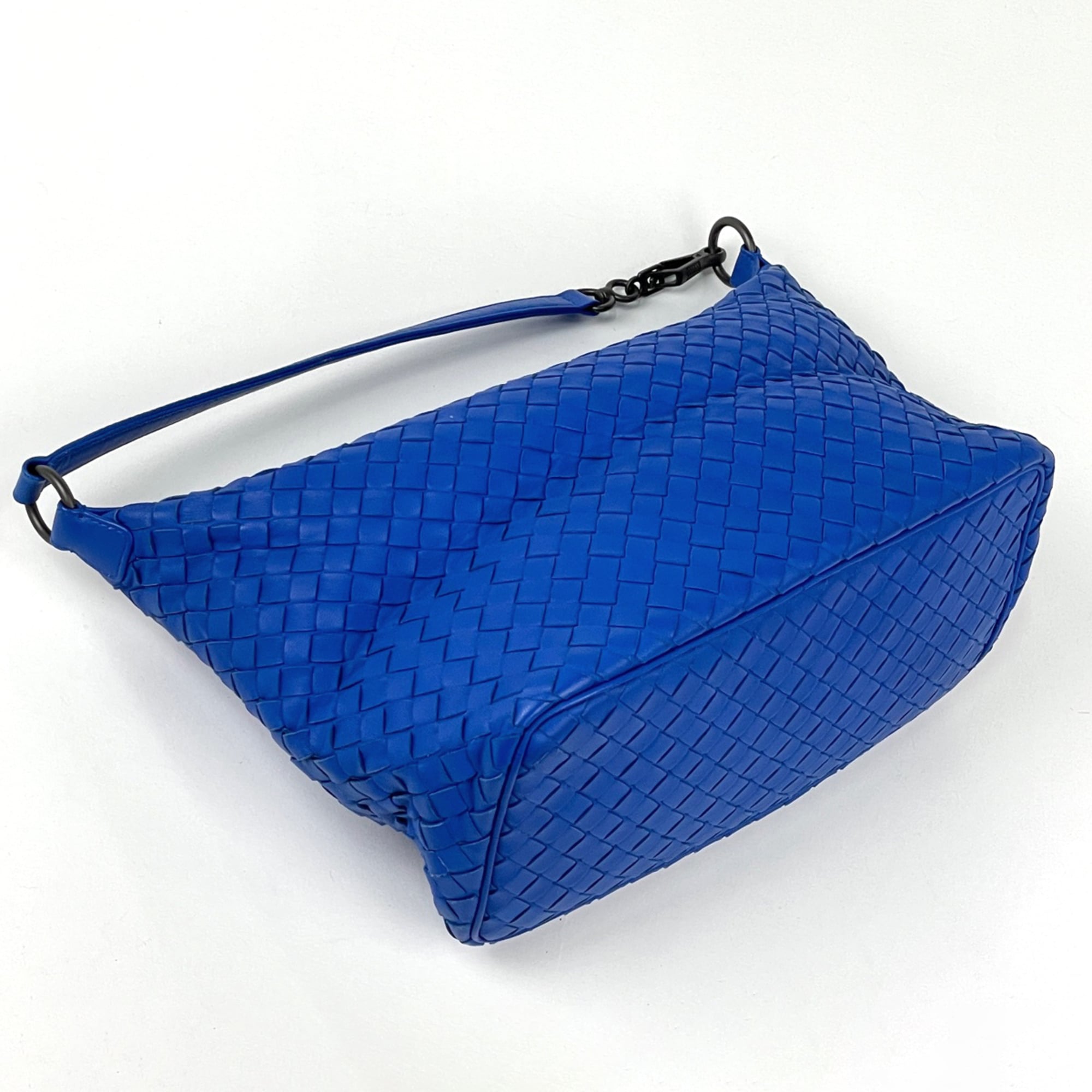 Bottega Veneta Blue Leather Shoulder Bag (Pre-Owned)