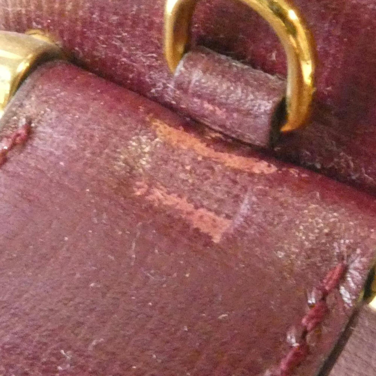 Cartier Red Color Leather Handbag (Pre-Owned)