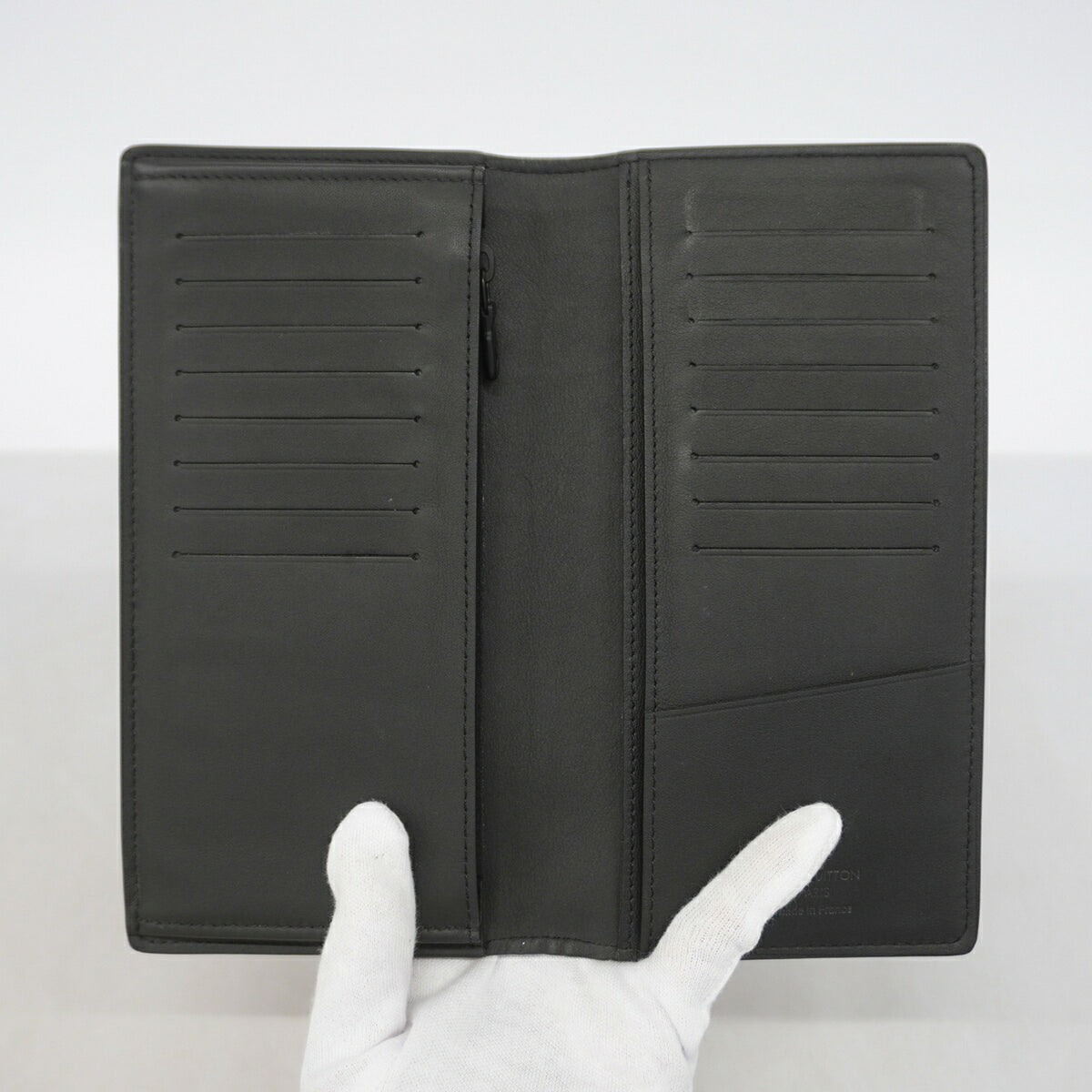 Louis Vuitton Black Long Wallet (Bi-Fold) (Pre-Owned)