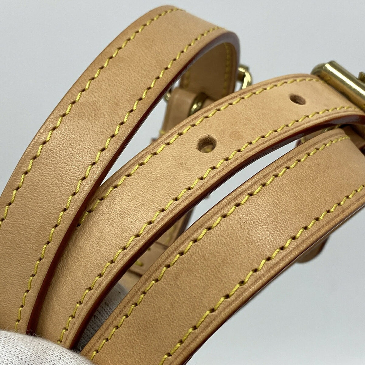Louis Vuitton Brown Handbag (Pre-Owned)