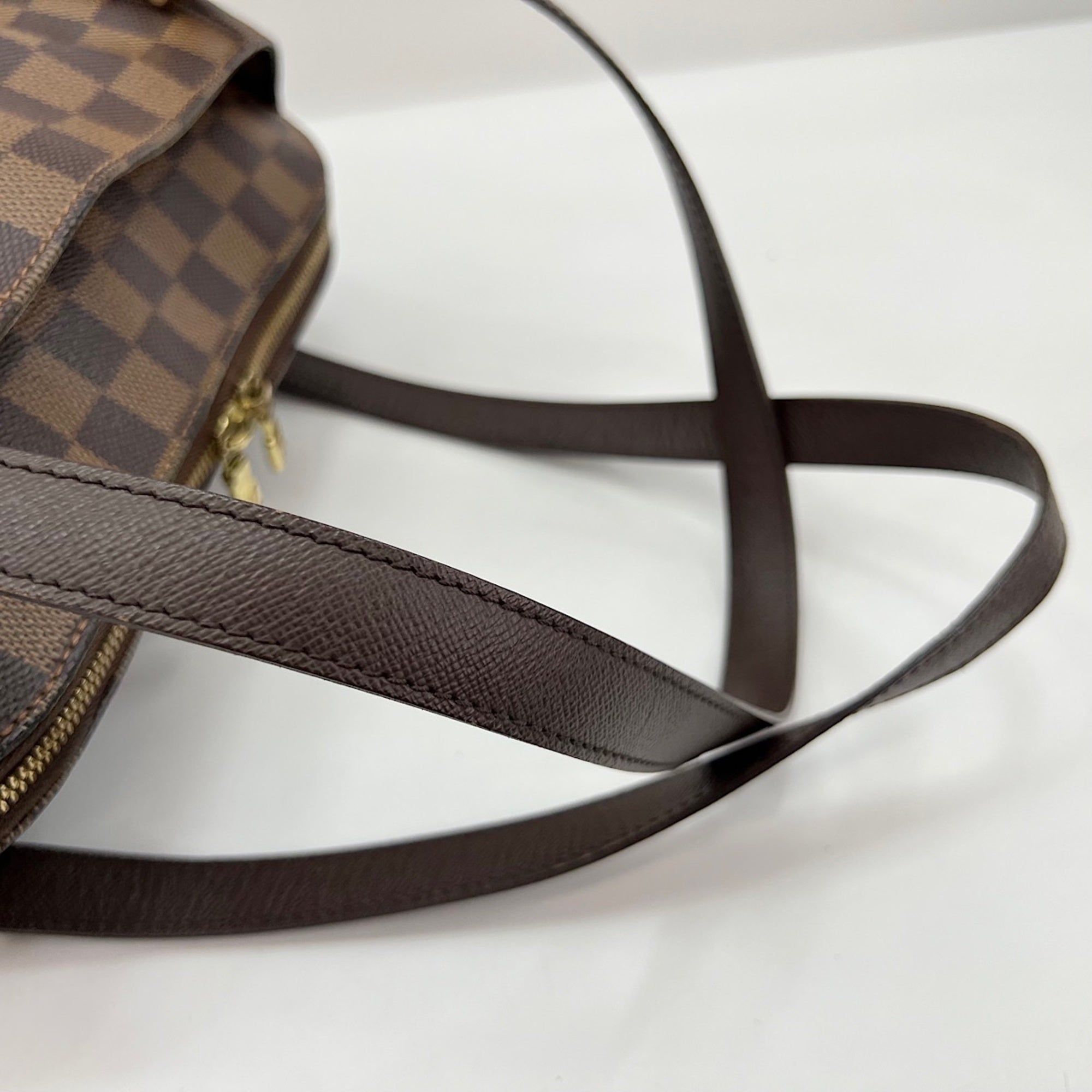 Louis Vuitton Brown Galle Shoulder Bag (Pre-Owned)