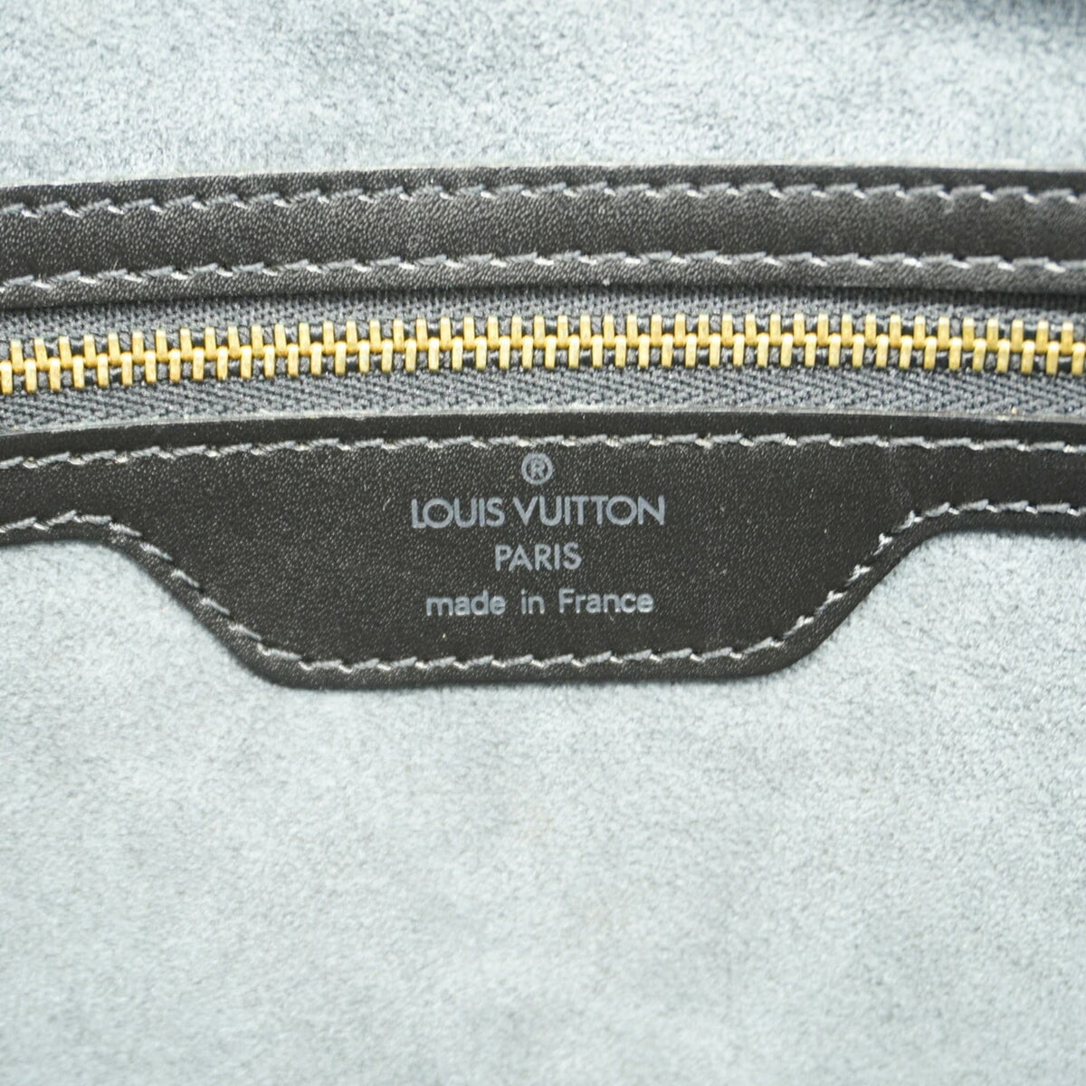 Louis Vuitton Noir Shoulder Bag (Pre-Owned)