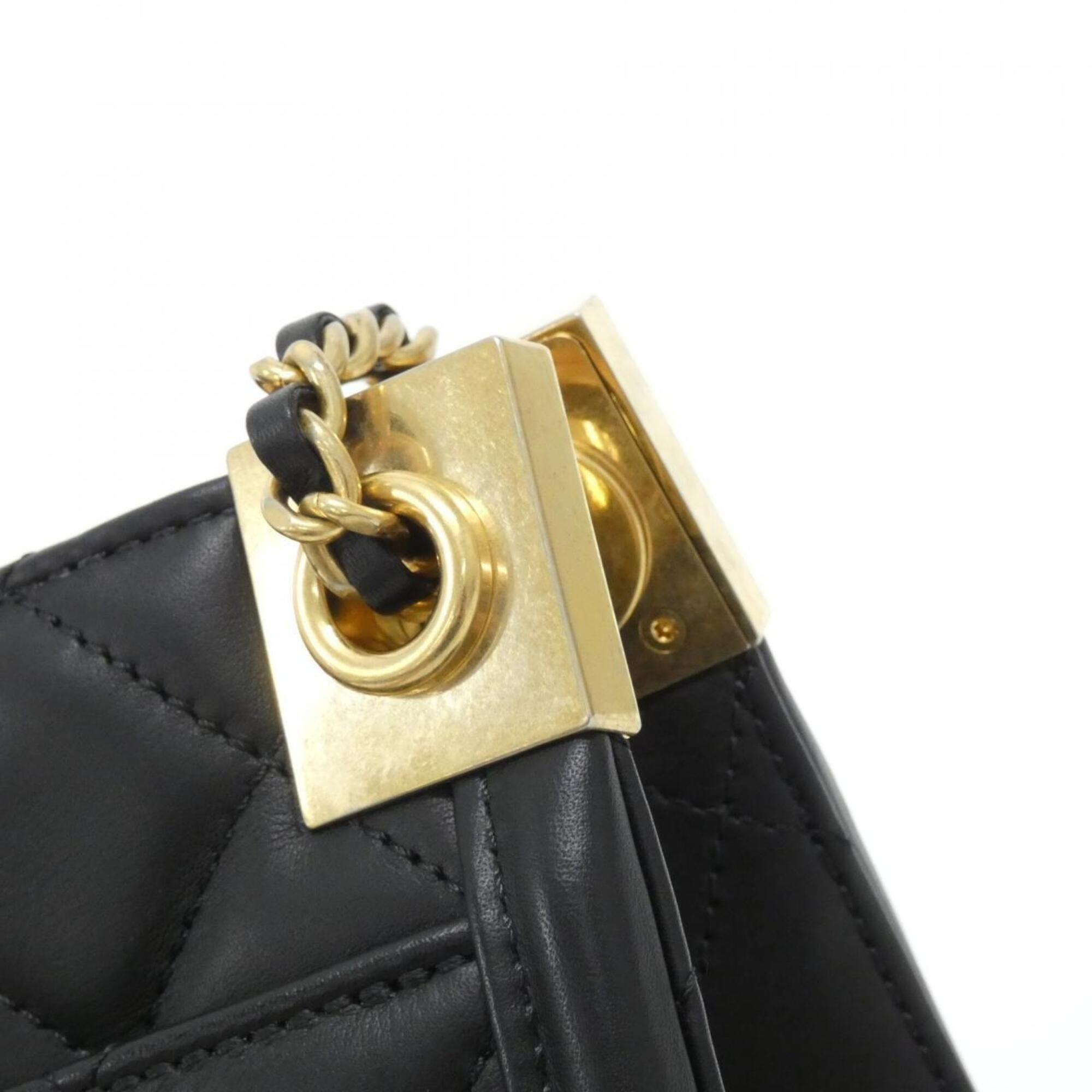 Chanel Black Leather Shoulder Bag (Pre-Owned)