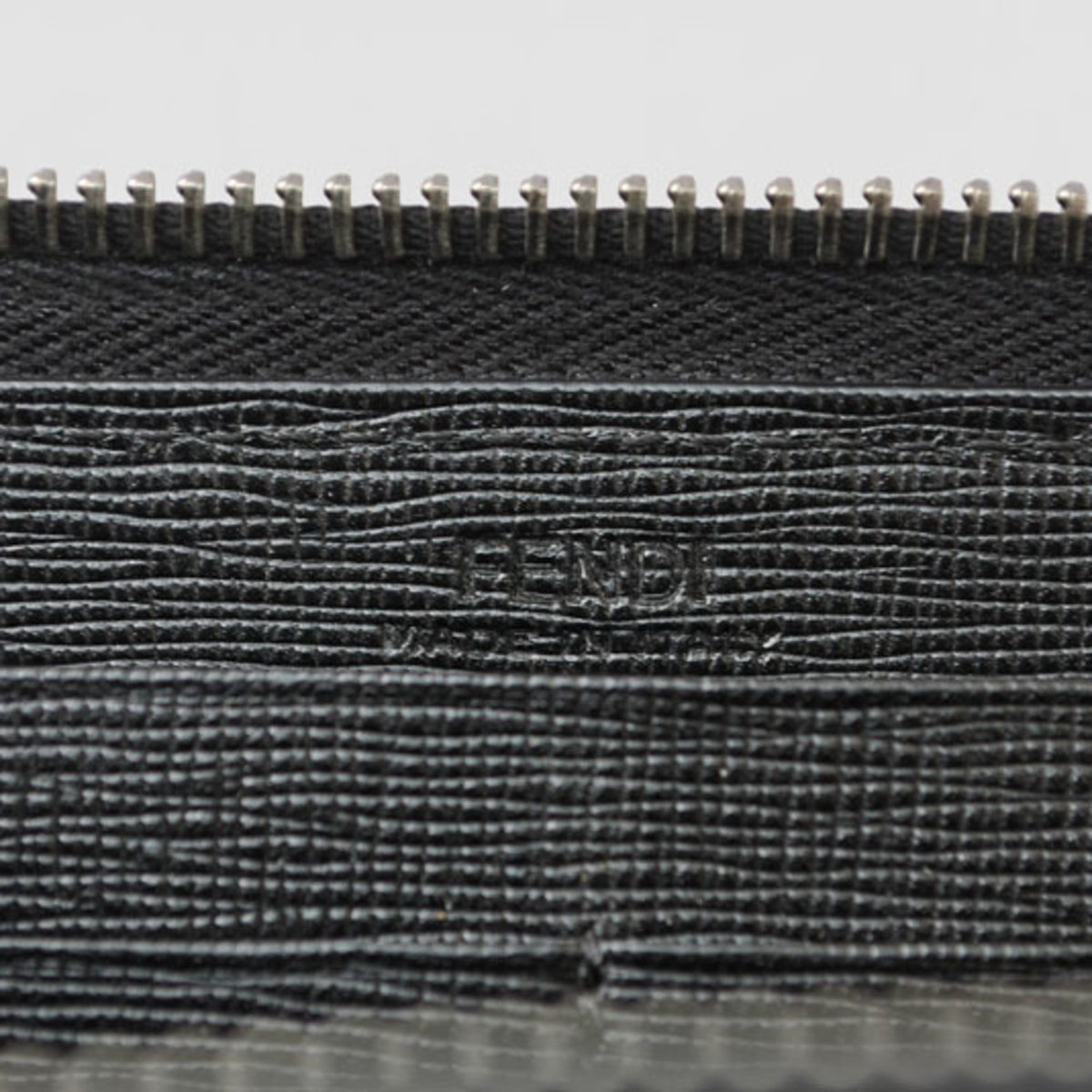 Fendi Black Leather Long Wallet (Bi-Fold) (Pre-Owned)