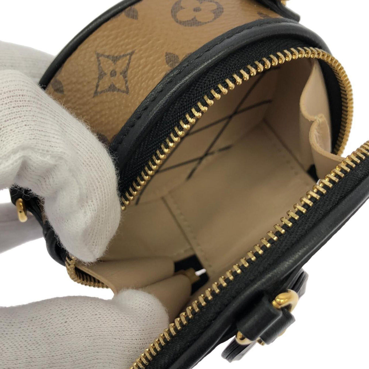 Louis Vuitton Marron Coated Canvas Shoulder Bag (Pre-Owned)