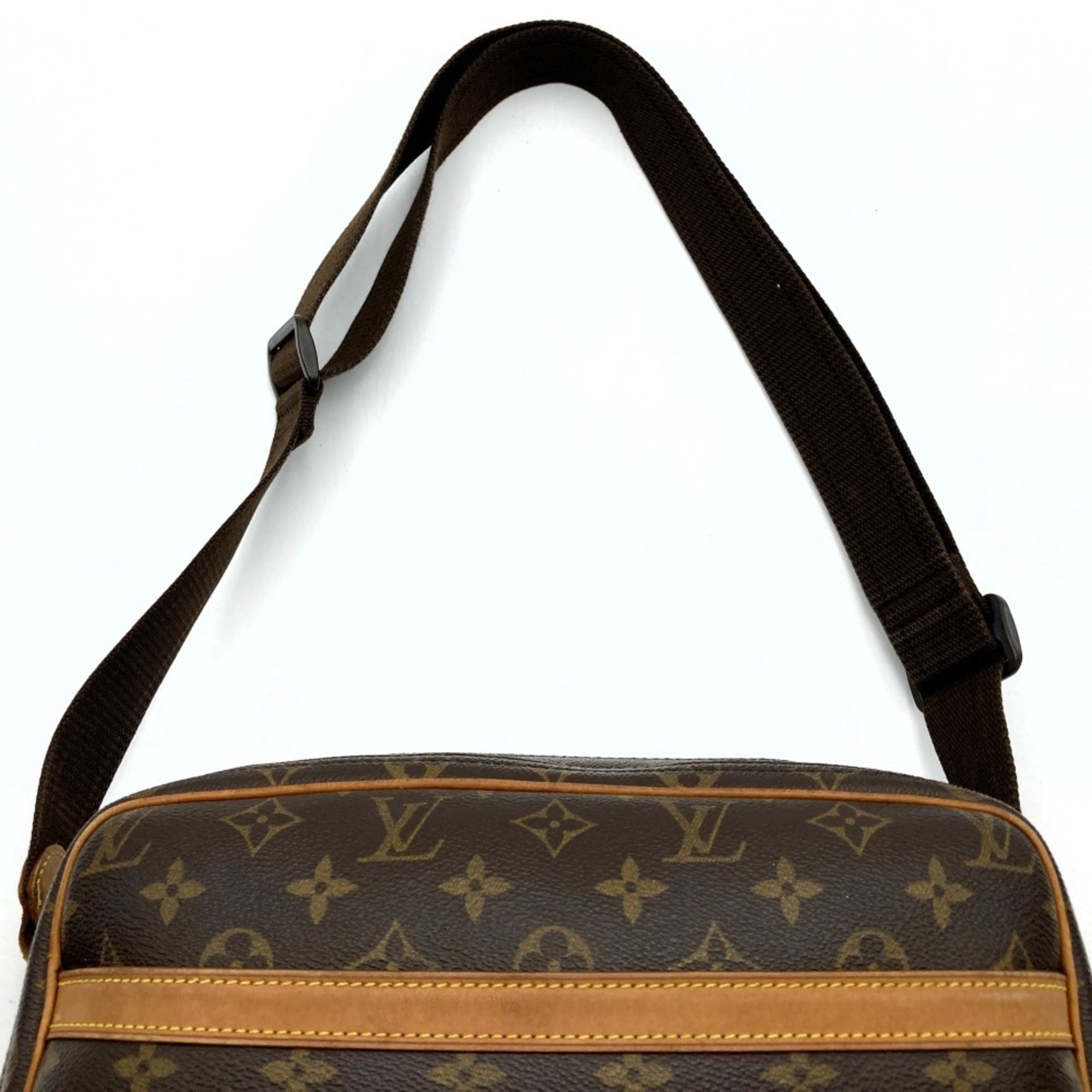 Louis Vuitton Brown Monogram Monogram Shoulder Bag (Pre-Owned)