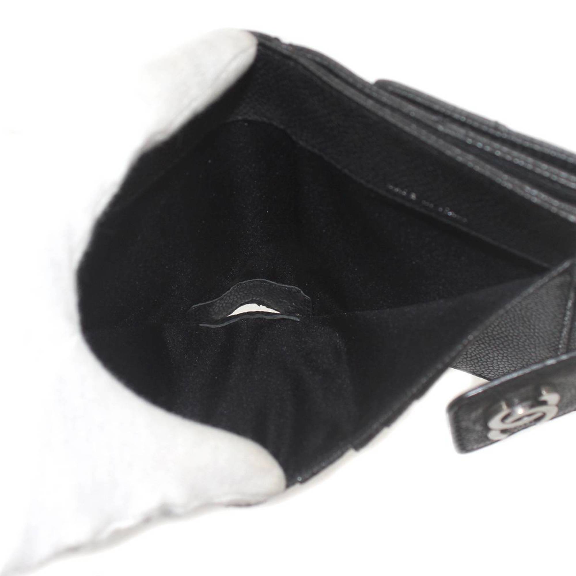 Chanel Black Wallet (Tri-Fold) (Pre-Owned)