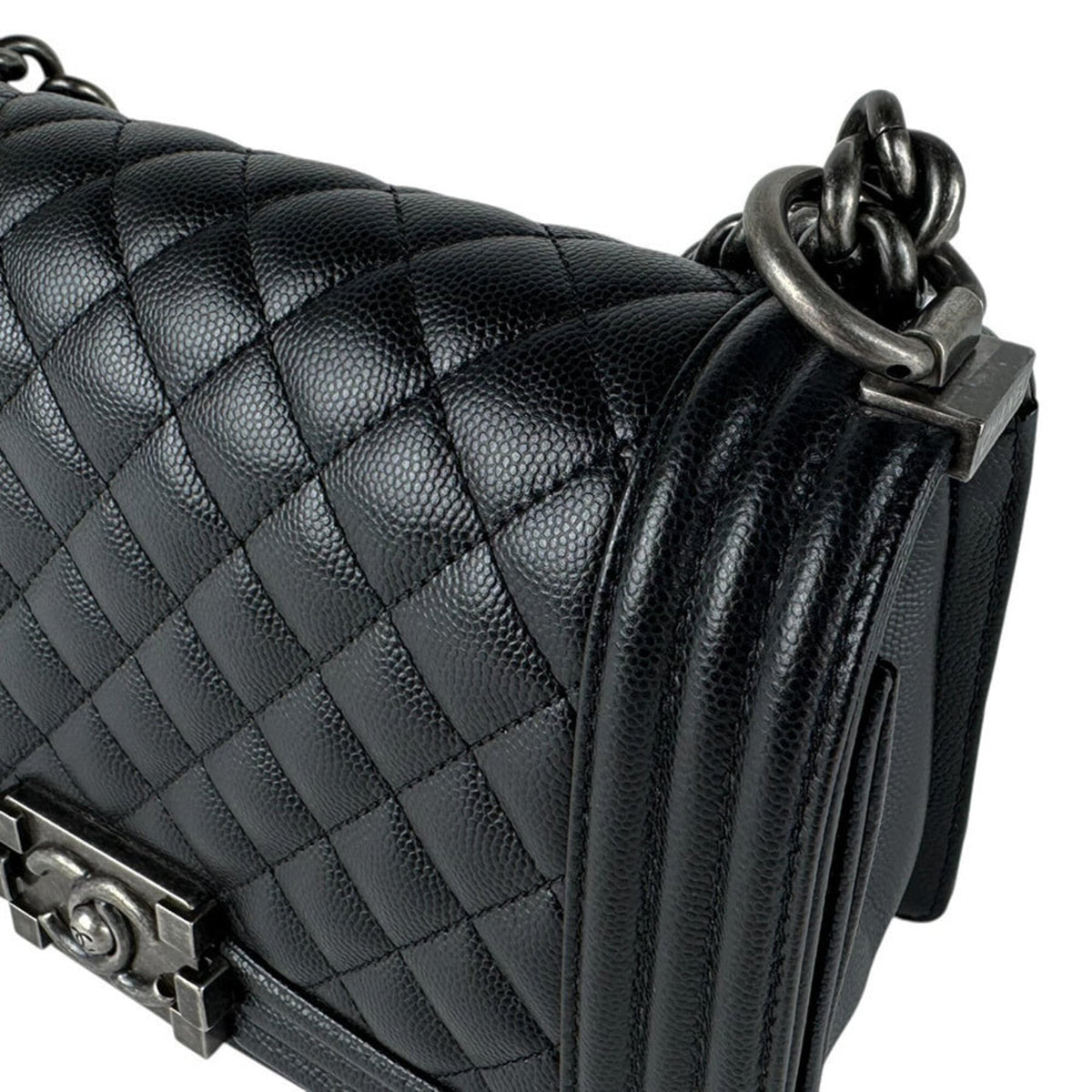 Chanel Black Grained Calfskin Shoulder Bag (Pre-Owned)