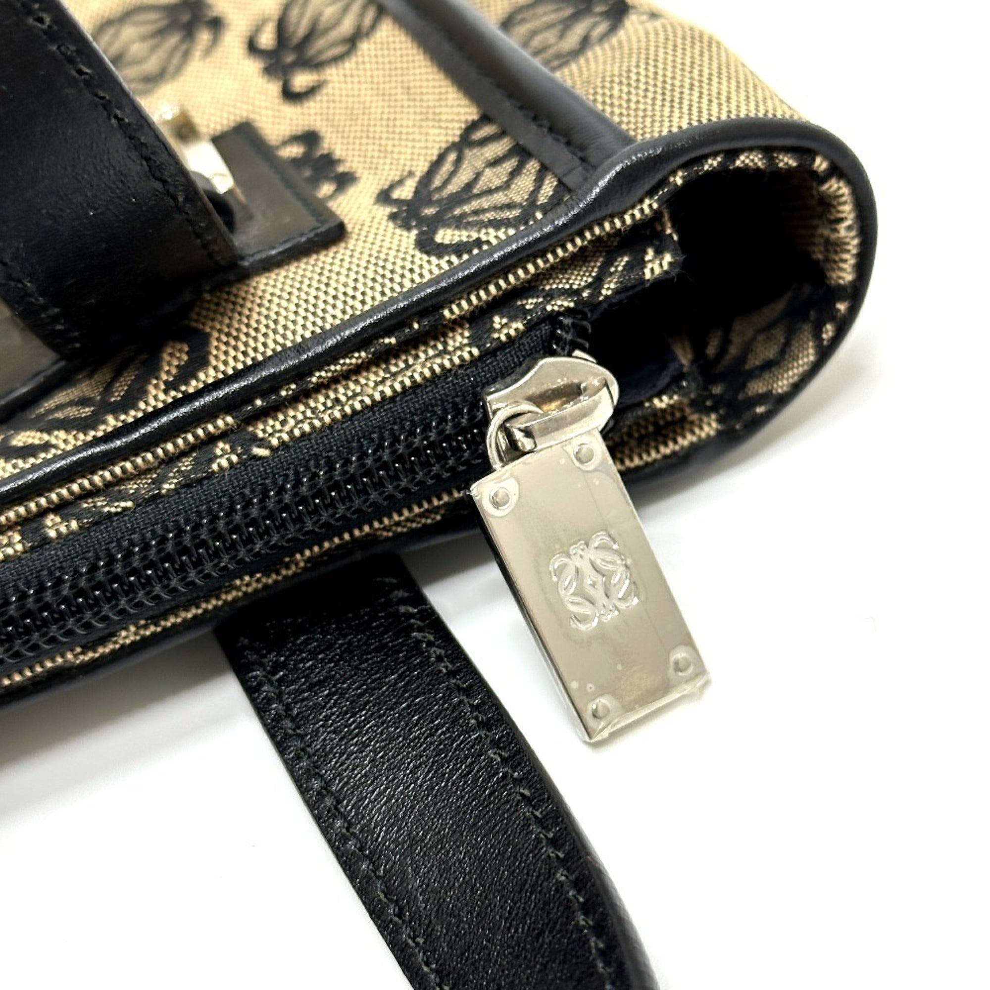 Loewe Beige Black Canvas Handbag Tote Bag (Pre-Owned)