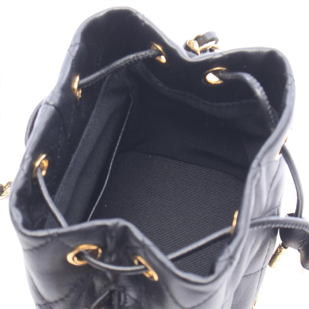 Chanel Black Leather Handbag Shoulder Bag (Pre-Owned)