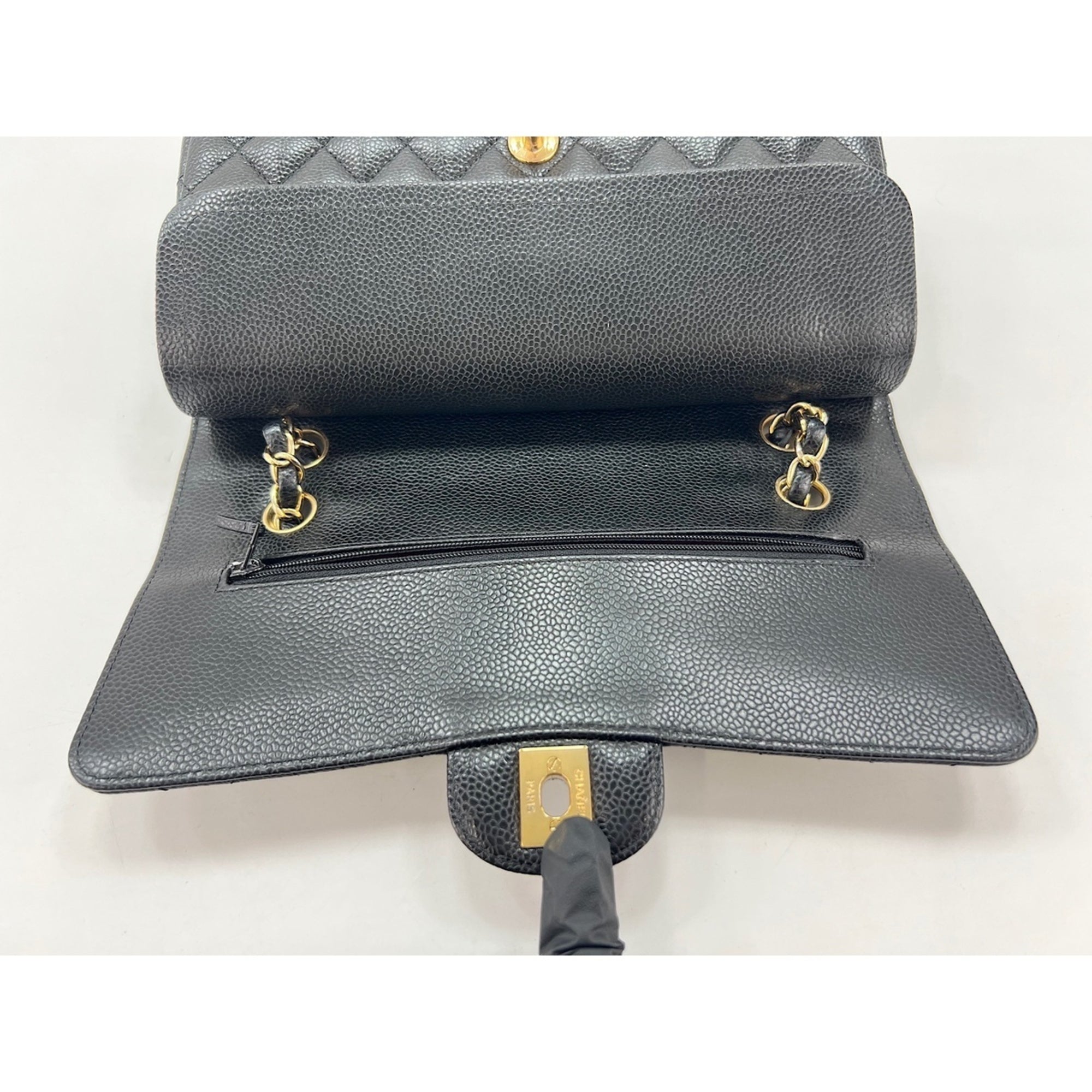 Chanel Matelasse Black Shoulder Bag (Pre-Owned)